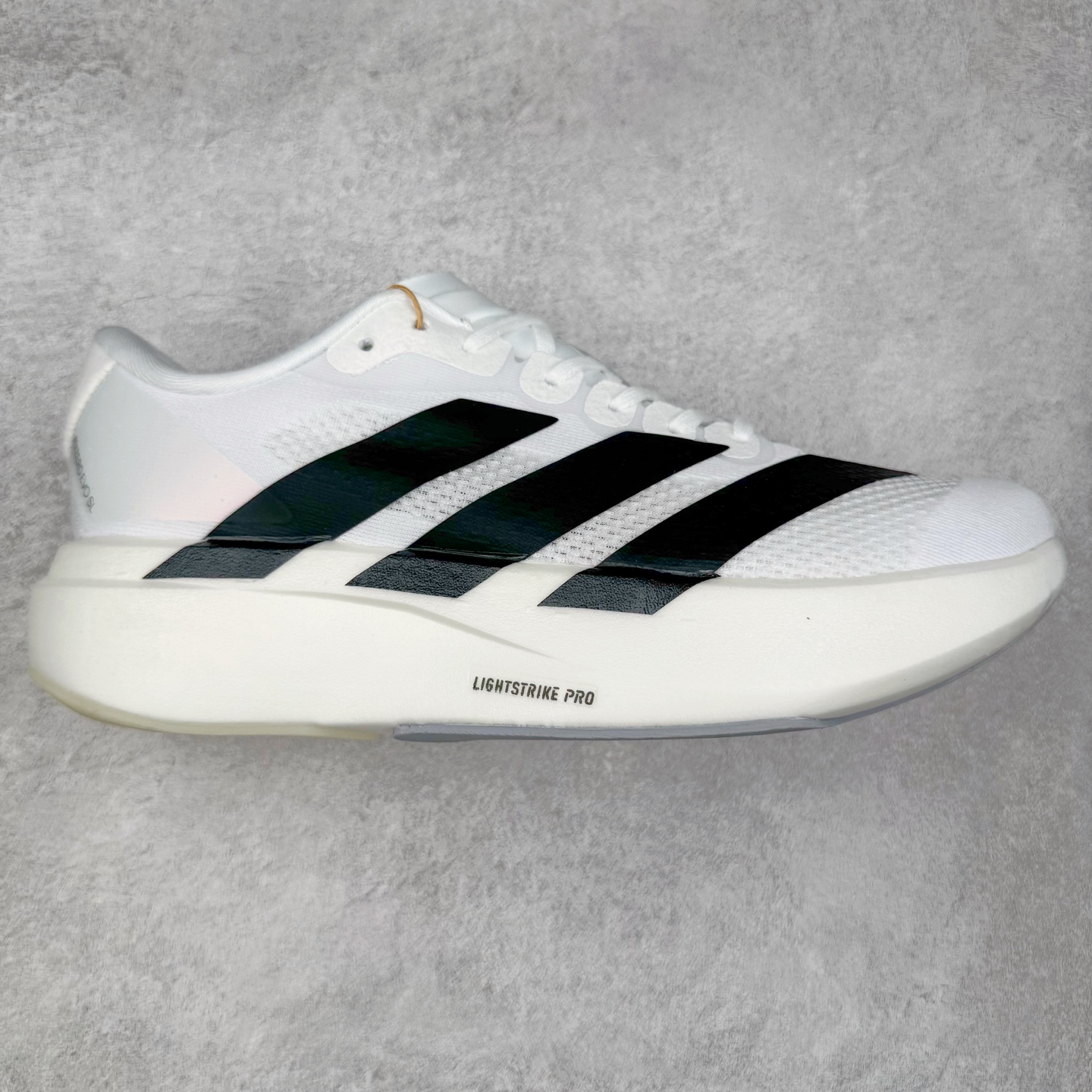 图片[7]-＃福利特价 AD Adizero EVO SL 马拉松竞速专业跑鞋 CELERMESH针织网面非常轻薄 纤维间的缝隙很大 可以保证跑步时的透气、排汗效果 鞋舌直接与两侧的内衬和鞋底连接在一起 在跑步过程中不会被鞋舌的左右移动所困扰 在标准鞋带孔的基础上再拓宽一组鞋带孔 适合不同脚型的需求 突破性 EnergyRods 技术，有助于跑者实现更好的成绩 中底独特的LIGHTSTRIKE PRO泡棉材质 微弹感觉在跑步过程中给予了良好的支撑体验 对于顶级精英和高水平进阶跑者来说 ADIOS PRO是一双值得信赖的竞速比赛用鞋 尺码：36 36.5 37.5 38 38.5 39 40 40.5 41 42 42.5 43 44 44.5 45-选品中心