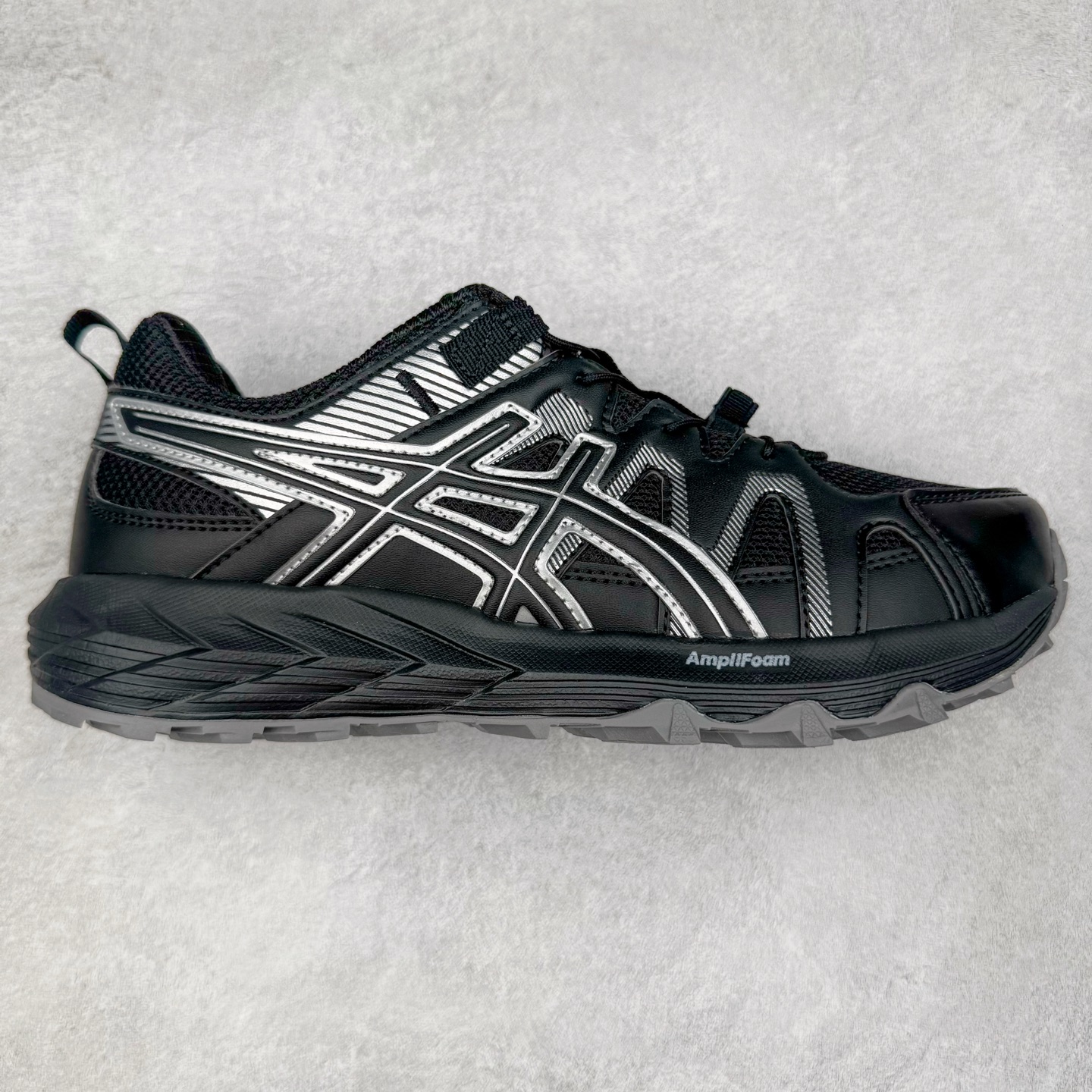 Asics Gel-Sonoma SE 亚瑟士溯溪鞋涉水鞋洞洞鞋 舒适日常休闲百搭防滑低帮户外徒步舒适随行跑步鞋 无界 路更远 今夏必备 颠覆认知 包裹性超强 脚感非常之舒适 侧面镂空设计 透气性极佳 让微风灌入足底 为沸腾夏日注入清爽能量防滑效果也不错 颜值与性能兼备 各平台实体疯狂种草首选 尺码：36 37.5 38 39 40 40.5 41.5 42 42.5 43.5 44 45-选品中心