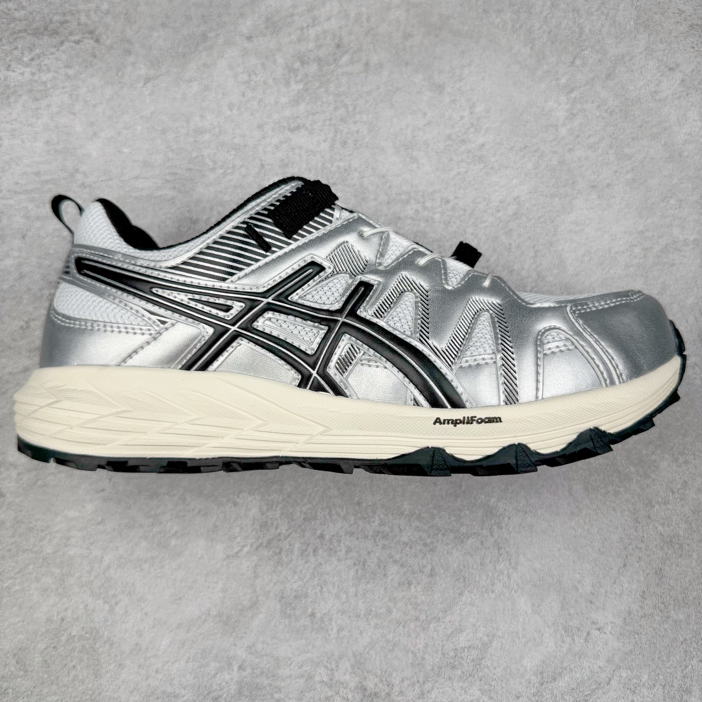 Asics Gel-Sonoma SE 亚瑟士溯溪鞋涉水鞋洞洞鞋 舒适日常休闲百搭防滑低帮户外徒步舒适随行跑步鞋 无界 路更远 今夏必备 颠覆认知 包裹性超强 脚感非常之舒适 侧面镂空设计 透气性极佳 让微风灌入足底 为沸腾夏日注入清爽能量防滑效果也不错 颜值与性能兼备 各平台实体疯狂种草首选 尺码：36 37.5 38 39 40 40.5 41.5 42 42.5 43.5 44 45 46-选品中心