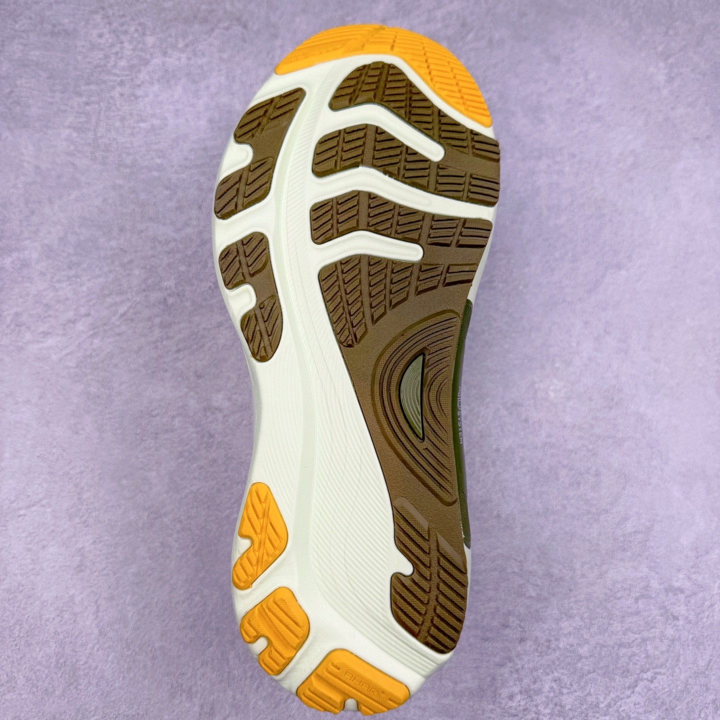 图片[9]-Asics Gel-Kayano 32 亚瑟士卡亚诺32代低帮专业有氧超轻量休闲运动全能慢跑鞋全球知名运动品牌ASICS正式推出新款GEL-KAYANO 32跑鞋，旨在通过全新稳定结构以提升产品可适性，满足跑者的足部稳定需求，让每一位跑者从起跑到结束都能够感受到焕然一新的稳定性与舒适性，从而帮助更多人找到身心平衡，获得自在舒适的健康生活方式。秉持着ASICS亚瑟士的设计哲学，全新一代GEL-KAYANO 32应运而生。为进一步升级产品的稳定性，GEL-KAYANO 采用了全新4D引导系统，通过内侧稳定装置提升可适性，满足足部稳定需求，帮助足弓迅速返回到平衡位置。作为基于生物力学研究打造的全新稳定结构，4D引导系统不仅提升了跑鞋对双脚的支撑性，它还将人体不同的运动状态纳入设计考量，帮助跑者在多种跑动强度下获得充足的稳定性和理想的舒适度。尺码：36 37 37.5 38 39.5 40 40.5 41.5 42 42.5 43.5 44 44.5 45-选品中心