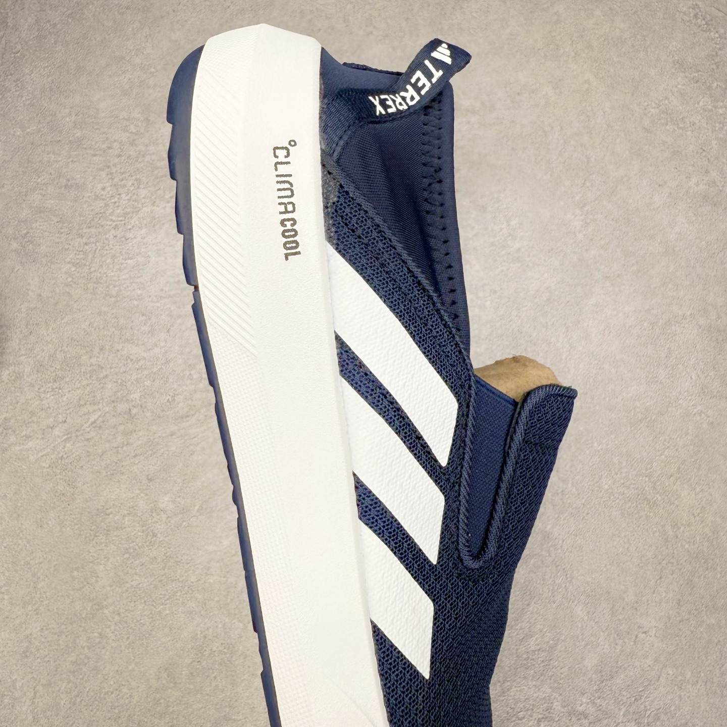 图片[6]-AD Terrex Boat 清风舒适百搭耐磨防滑低帮 生活休闲鞋一脚蹬男女同款 实拍调校N版已经零色差零失真 百分百还原实物色彩所见即所得 不存在货不对板色差等低级问题 选购参考实物拍摄 不混卖不参货 只用心做好货严格选品 承诺混一赔十 尺码：36 36.5 37.5 38 38.5 39 40 40.5 41 42 42.5 43 44 44.5 45-选品中心