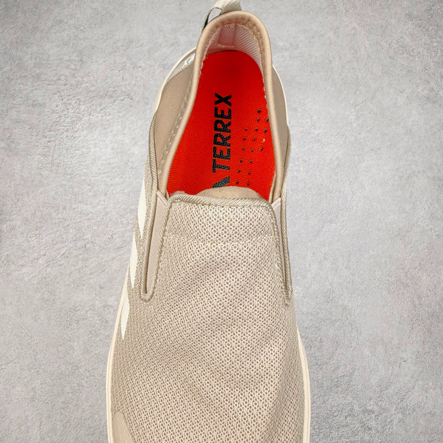 图片[5]-AD Terrex Boat 清风舒适百搭耐磨防滑低帮 生活休闲鞋一脚蹬男女同款 实拍调校N版已经零色差零失真 百分百还原实物色彩所见即所得 不存在货不对板色差等低级问题 选购参考实物拍摄 不混卖不参货 只用心做好货严格选品 承诺混一赔十 尺码：36 36.5 37.5 38 38.5 39 40 40.5 41 42 42.5 43 44 44.5 45-选品中心