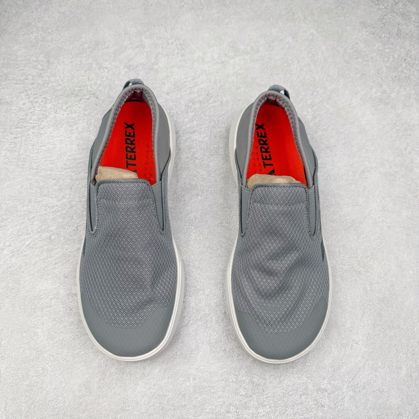 图片[2]-AD Terrex Boat 清风舒适百搭耐磨防滑低帮 生活休闲鞋一脚蹬男女同款 实拍调校N版已经零色差零失真 百分百还原实物色彩所见即所得 不存在货不对板色差等低级问题 选购参考实物拍摄 不混卖不参货 只用心做好货严格选品 承诺混一赔十 尺码：36 36.5 37.5 38 38.5 39 40 40.5 41 42 42.5 43 44 44.5 45-选品中心