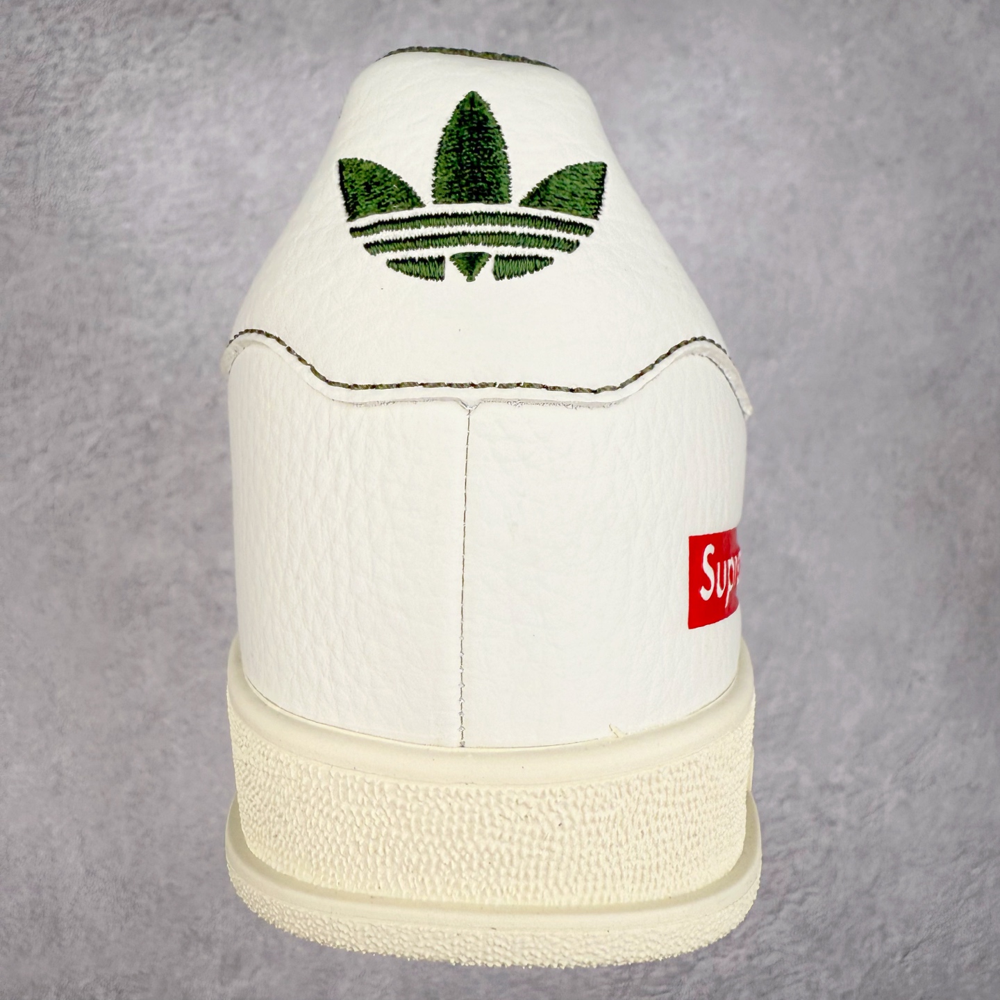 图片[8]-＃C2 AD Gazelle Indoor Trainers 羚羊内训系列低帮复古百搭休闲运动德训风板鞋 XD1688- 103 90年代经典的复刻版！自60年代以足球训练鞋面世以来,Gazelle就以其经典设计席卷全球。1991年版本的复刻,再造经典Gazelle。采用皮革打造,搭配浊色细节,让这款经典更加简约。尺码：36 36⅔ 37⅓ 38 38⅔ 39⅓ 40 40⅔ 41⅓ 42 42⅔ 43⅓ 44⅓ 44⅔ 45-选品中心