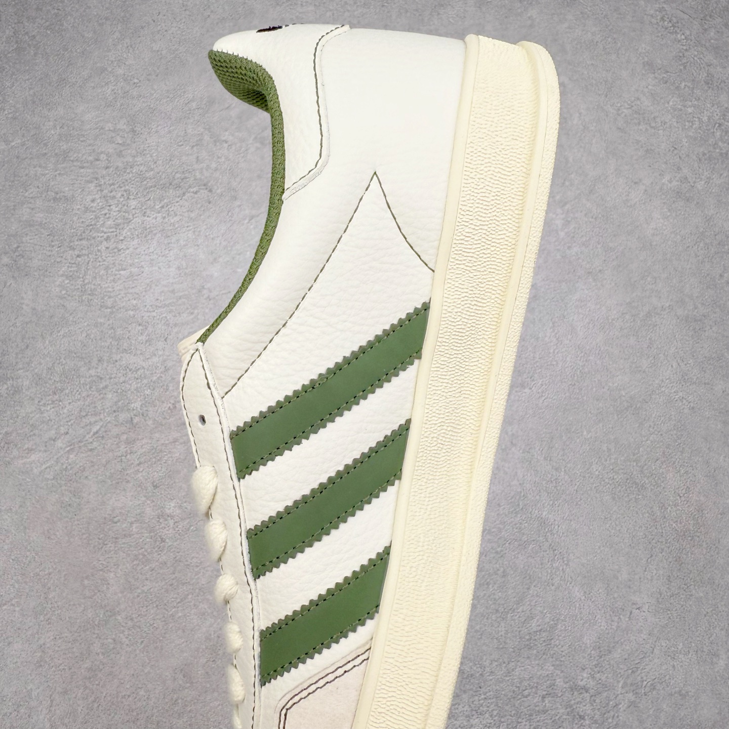 图片[7]-＃C2 AD Gazelle Indoor Trainers 羚羊内训系列低帮复古百搭休闲运动德训风板鞋 XD1688- 103 90年代经典的复刻版！自60年代以足球训练鞋面世以来,Gazelle就以其经典设计席卷全球。1991年版本的复刻,再造经典Gazelle。采用皮革打造,搭配浊色细节,让这款经典更加简约。尺码：36 36⅔ 37⅓ 38 38⅔ 39⅓ 40 40⅔ 41⅓ 42 42⅔ 43⅓ 44⅓ 44⅔ 45-选品中心