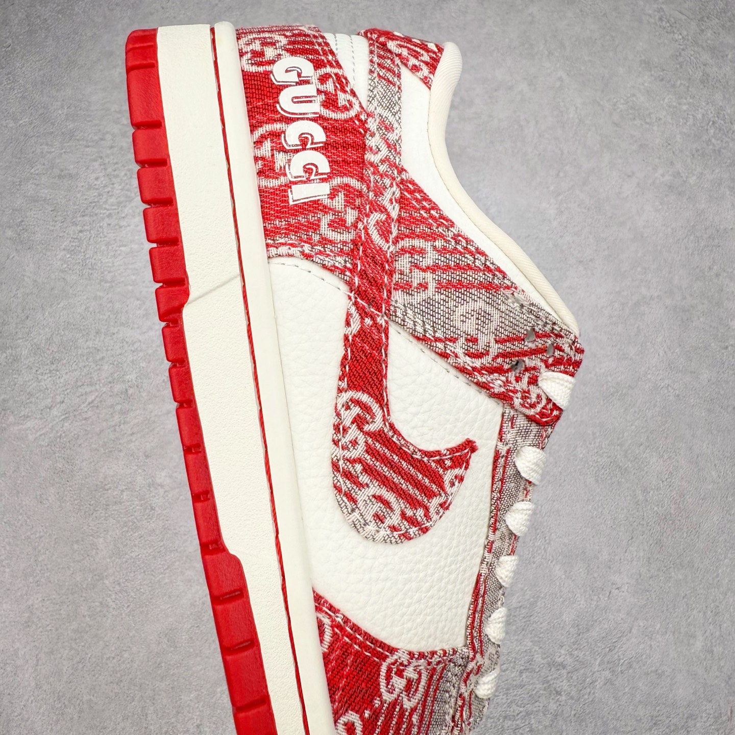 图片[6]-NK Dunk Low 定制配色 SC9207-417 大厂出品 极力推荐 原装头层材料 独家版型蒸餾加工帶來的是更好的视觉和脚感体验大厂纯原品质出货 清洁度 电绣工艺 皮料切割干净无任何毛边 细节完美 实拍调校N版已经零色差零失真 百分百还原实物色彩所见即所得 不存在货不对板色差等低级问题 选购参考实物拍摄 不混卖不参货 只用心做好货严格选品 承诺混一赔十 尺码：36 36.5 37.5 38 38.5 39 40 40.5 41 42 42.5 43 44 44.5 45-选品中心