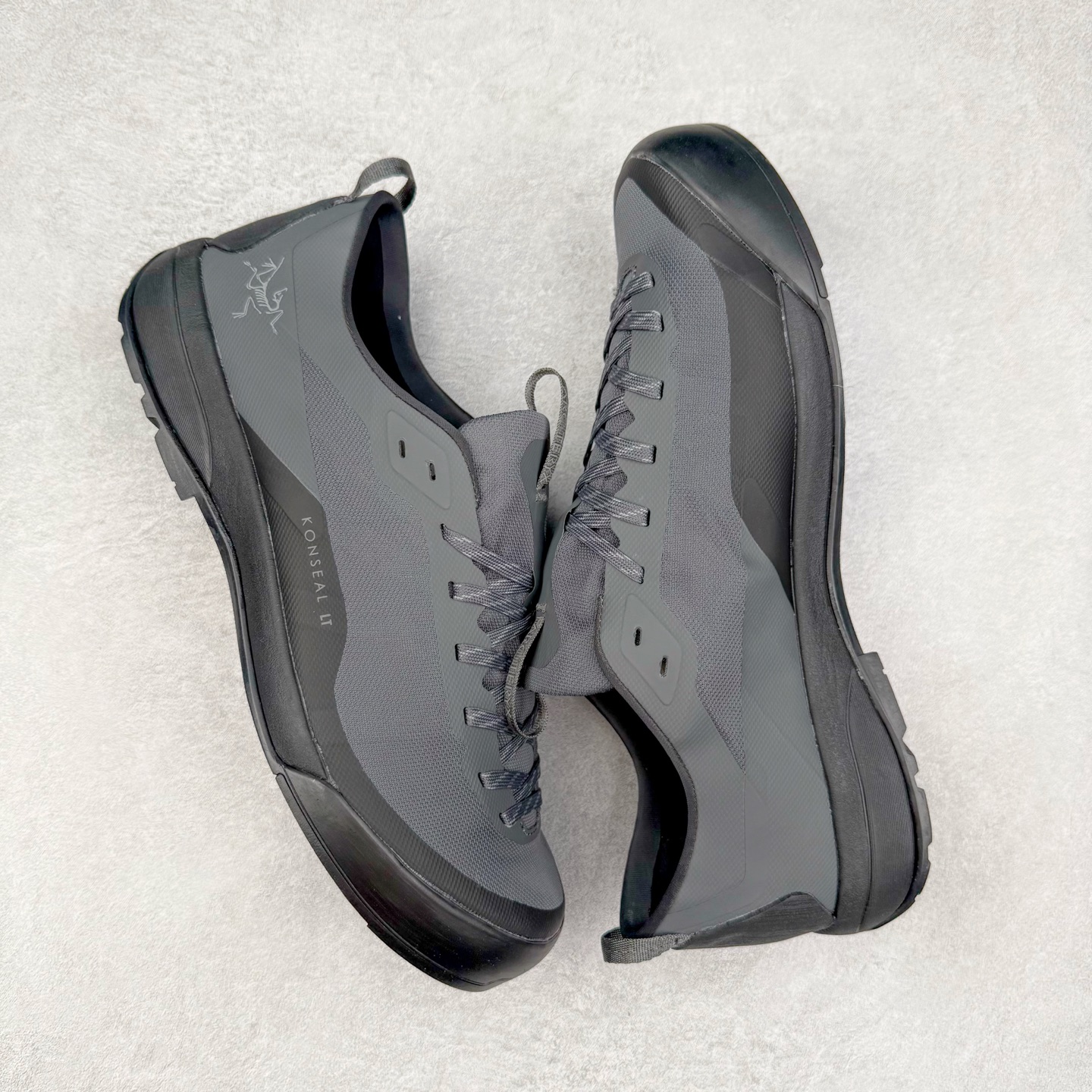 图片[3]-＃HP Arcteryx Konseal Lt 始祖鸟舒适百搭防滑耐磨低帮登山鞋 Arcteryx中文名始祖鸟 加拿大户外服饰品牌 1989年创立于加拿大温哥华 始祖鸟来自加拿大海岸山脉 植根高山的专业户外品牌 始终秉承对精湛设计和工艺孜孜以求的准则 从1989年创立至今 Arcteryx始终不断在产品设计与做工上不惜工本 以满足始祖鸟的标准 品质、设计以及精简的理念造就了其良好的性能 并能满足严苛环境下的使用需求 尺码：36 37 38 39 40 41 42 43 44-选品中心