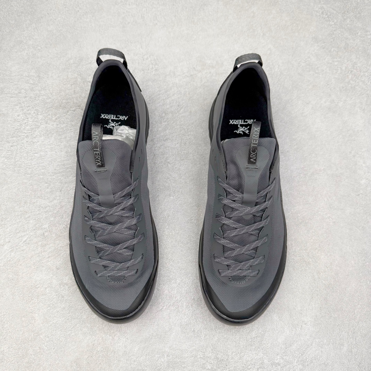 图片[2]-＃HP Arcteryx Konseal Lt 始祖鸟舒适百搭防滑耐磨低帮登山鞋 Arcteryx中文名始祖鸟 加拿大户外服饰品牌 1989年创立于加拿大温哥华 始祖鸟来自加拿大海岸山脉 植根高山的专业户外品牌 始终秉承对精湛设计和工艺孜孜以求的准则 从1989年创立至今 Arcteryx始终不断在产品设计与做工上不惜工本 以满足始祖鸟的标准 品质、设计以及精简的理念造就了其良好的性能 并能满足严苛环境下的使用需求 尺码：36 37 38 39 40 41 42 43 44-选品中心