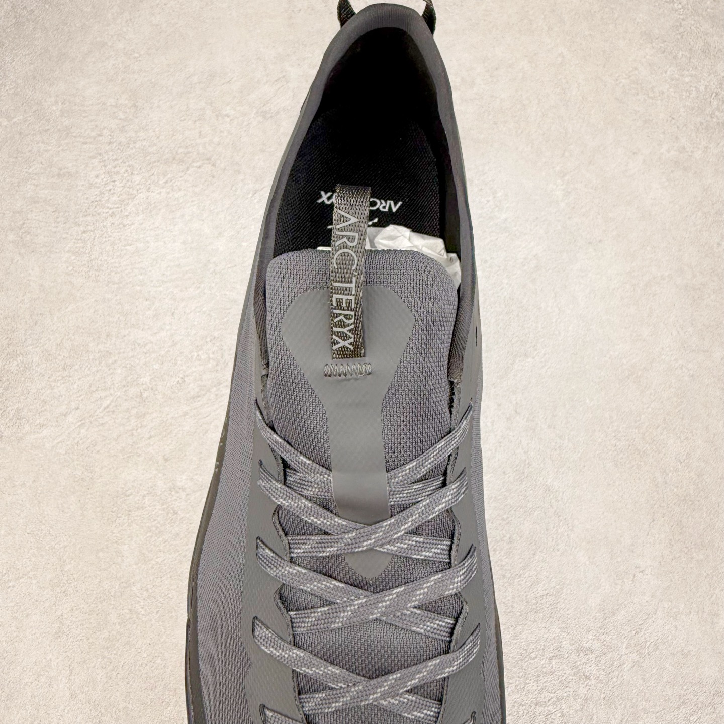 图片[5]-＃HP Arcteryx Konseal Lt 始祖鸟舒适百搭防滑耐磨低帮登山鞋 Arcteryx中文名始祖鸟 加拿大户外服饰品牌 1989年创立于加拿大温哥华 始祖鸟来自加拿大海岸山脉 植根高山的专业户外品牌 始终秉承对精湛设计和工艺孜孜以求的准则 从1989年创立至今 Arcteryx始终不断在产品设计与做工上不惜工本 以满足始祖鸟的标准 品质、设计以及精简的理念造就了其良好的性能 并能满足严苛环境下的使用需求 尺码：36 37 38 39 40 41 42 43 44-选品中心