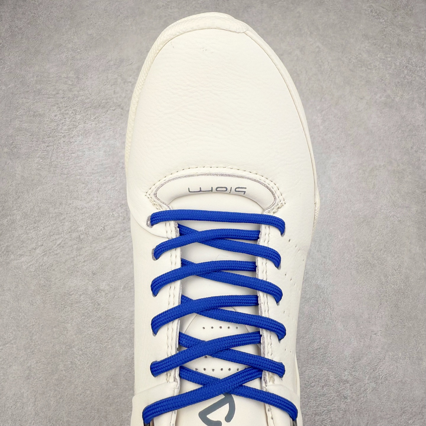 图片[4]-ECCO爱步老爹鞋男士夏季新款 飞织网面百搭潮流户外运动鞋 健步BIOM系列新款 全新的轻量发泡底材与直接注塑橡胶大底相结合 柔软舒适，轻量回弹，脚感更轻盈 鞋面采用GORE-TEX飞织网面与牛皮相结合 给你贴心透气呵护 自然律动科技 符合人体工学鞋楦 贴近足部天然形态 橡胶大底，抓地力强，具有良好的耐磨性 轻盈自如 适跑畅练 尺码：38 39 40 41 42 43 44 （皮鞋码）-选品中心