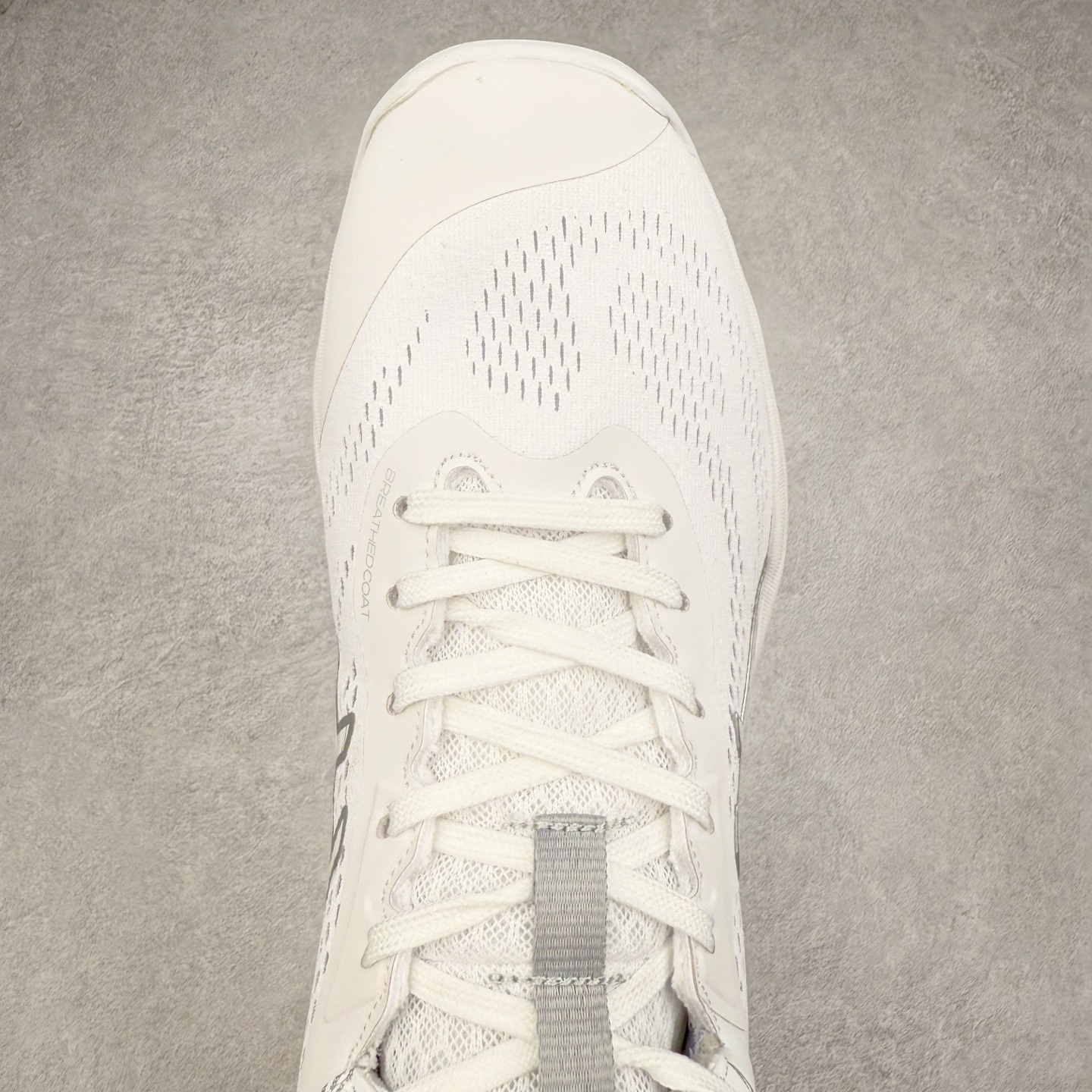 图片[4]-Asics Gel-Hoop V14 亚瑟士中帮舒适实战篮球鞋 鞋面采用新的U-THROAT不对称结构 是特别根据跑步跟中心点回转做的设计 来使包覆度提升 提供更柔韧的保护 同时能使脚步在弯曲时更灵活 尺码：40 40.5 41 42 42.5 43 44 44.5 45 46-选品中心