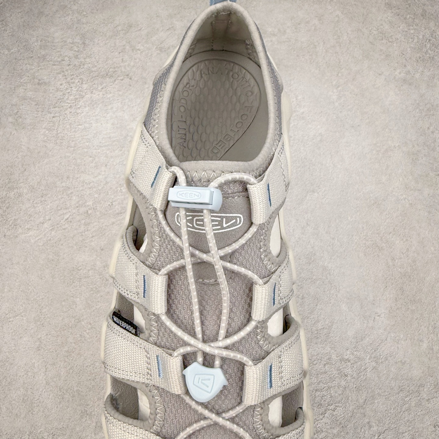 图片[5]-KEEN Hyperport H2 科恩防滑耐磨低帮户外功能鞋溯溪鞋凉鞋 KEEN诞生于2003年的美国人气户外品牌，以一双“保护脚趾”且能涉足水域的户外凉鞋NEWPORT诞生为契机，开启原创制鞋之路。KEEN相信，天空之下即是户外，因为户外不一定是极具挑战性的独自冒险，也可以是与朋友、家人和宠物一同分享外面的世界。同时，KEEN从诞生之初便始终贯彻环保制鞋的理念，不断创造出优秀的原创奇履。脚踏实地，致力向善。我们想和世界产生更多交集为世界减少更多负担，和你趣户外、趣做自己、趣环保让地球和生活都变得更美好。尺码：36 36.5 37.5 38 38.5 39 40 40.5 41 42 42.5 43 44 44.5 45-选品中心