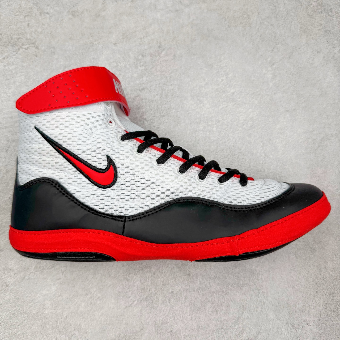 NK Inflict 3 SE Electric 舒适百搭防滑耐磨 高帮 训练鞋 男女同款 实拍调校N版已经零色差零失真 百分百还原实物色彩所见即所得 不存在货不对板色差等低级问题 选购参考实物拍摄 不混卖不参货 只用心做好货严格选品 承诺混一赔十 尺码：36 36.5 37.5 38 38.5 39 40 40.5 41 42 42.5 43 44 44.5 45-选品中心