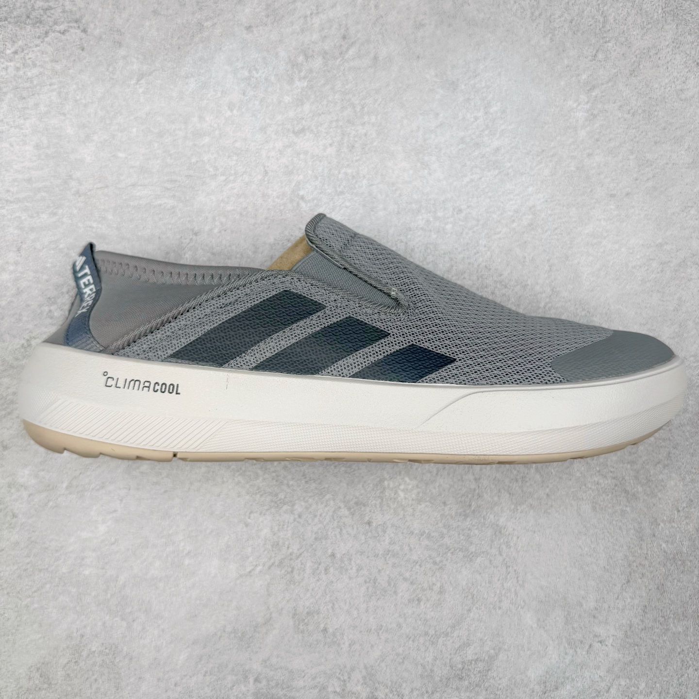 AD Terrex Boat 清风舒适百搭耐磨防滑低帮 生活休闲鞋一脚蹬男女同款 实拍调校N版已经零色差零失真 百分百还原实物色彩所见即所得 不存在货不对板色差等低级问题 选购参考实物拍摄 不混卖不参货 只用心做好货严格选品 承诺混一赔十 尺码:36 36.5 37.5 38 38.5 39 40 40.5 41 42 42.5 43 44 44.5 45-选品中心