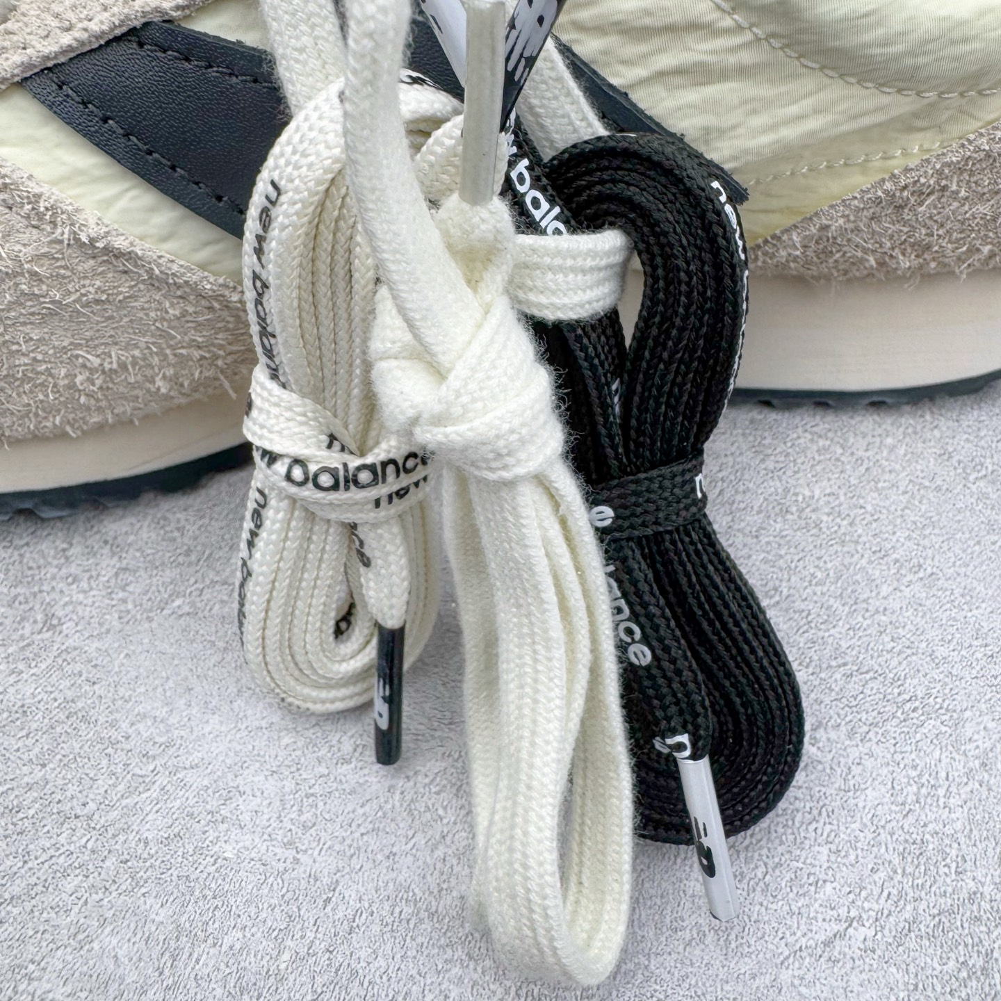 图片[14]-＃总裁 New Balance U471AM NB新百伦织物牛剖层革春夏薄底鞋防滑耐磨平衡轻便低帮生活休闲鞋 原档数据独立私模大底 唯一正确三层组合大底 特高弹切片加持 百分百还原原鞋脚感 NB市场最强产物 防伪原标全套原楦原纸板原厂数据开发 全鞋电脑针车加持 原厂网布 原装进口头层翻毛皮料正确绒感卡色 正确中底拉帮中底网布细节 匠心打造 耗时两个月开发完成 工艺极其复杂难度可想而知 高端零售专供产物 尺码：36 37 37.5 38 38.5 39.5 40 40.5 41.5 42 42.5 43 44 44.5 45 45.5 46.5 47-选品中心