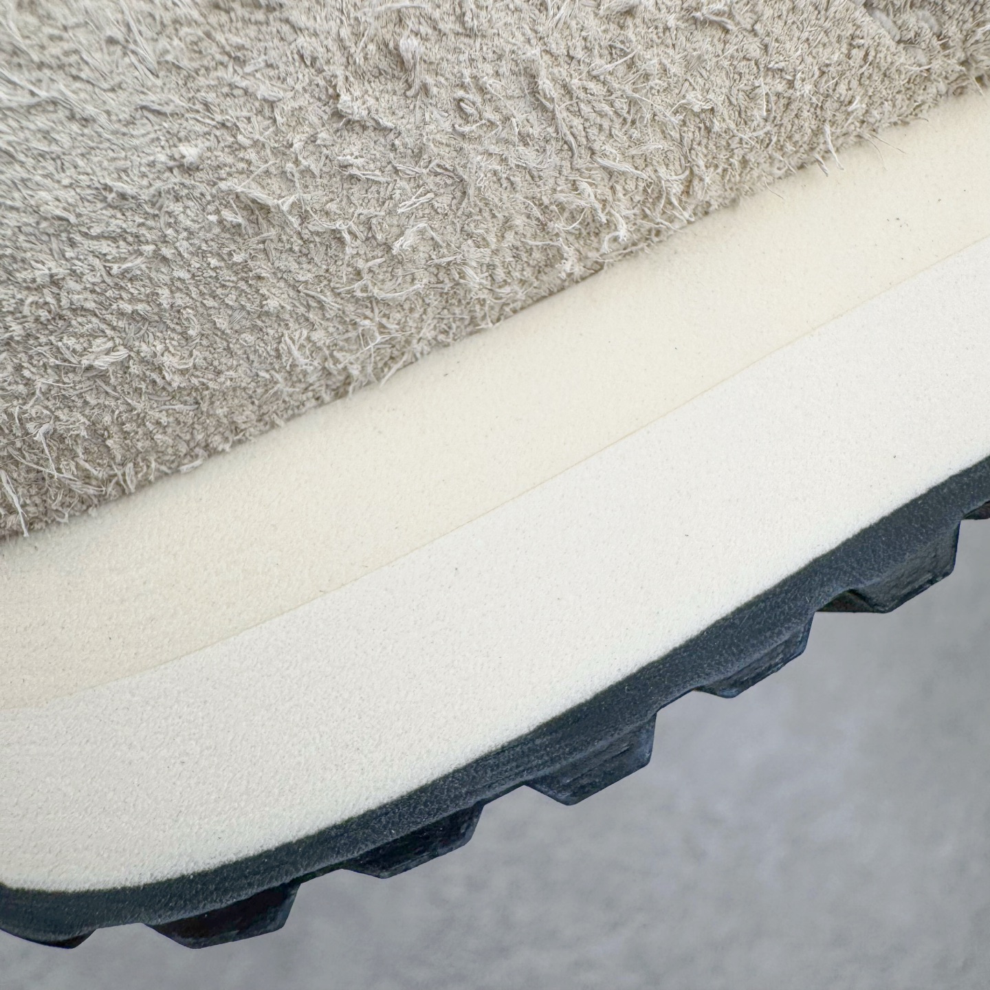 图片[10]-＃总裁 New Balance U471AM NB新百伦织物牛剖层革春夏薄底鞋防滑耐磨平衡轻便低帮生活休闲鞋 原档数据独立私模大底 唯一正确三层组合大底 特高弹切片加持 百分百还原原鞋脚感 NB市场最强产物 防伪原标全套原楦原纸板原厂数据开发 全鞋电脑针车加持 原厂网布 原装进口头层翻毛皮料正确绒感卡色 正确中底拉帮中底网布细节 匠心打造 耗时两个月开发完成 工艺极其复杂难度可想而知 高端零售专供产物 尺码：36 37 37.5 38 38.5 39.5 40 40.5 41.5 42 42.5 43 44 44.5 45 45.5 46.5 47-选品中心