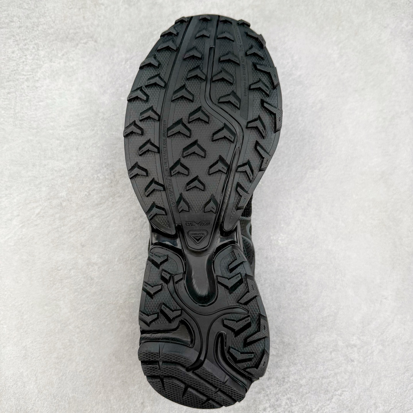 图片[9]-＃HP SALOMON XT-WHISPER 萨洛蒙圆头防滑耐磨低帮休闲越野训练城市通勤跑步鞋 男女同款 浅棕色 纯原外贸平台特供订单 耗时半年巨作 全套原纸板楦头开发 原厂特供网布配套加持 确保原汁原味 完美呈现版型 原档数据独家私模五层组合大底 男女鞋同步官方开发至46.5 原装Ortholite轻量化鞋垫 中底布带钢印编号 原厂TPU锁扣 进口港宝加持 后跟自然饱满 还原公司包裹性 鞋面以“锯齿”状的包裹系统呈现 在基色底之下加入了各种色点缀 将公司的最新技术和时尚前卫的造型融入耐用的长跑款式中 鞋面由 TPU 薄膜制成 并焊接在高耐磨网眼上 使其既时尚又坚固 由 ACS底盘支撑 可增强稳定性和支撑力 以及由橡胶凸耳 Contragrip外底覆盖的 EVA 缓冲中底 旨在应对崎岖的地形 鞋舌上的彩色Salomon 标签、Quicklace 系统以及鞋头、鞋舌和鞋跟上的附加品牌使细节更加完美 让穿着者可以轻松驾驭户外与通勤下的任何运动生活场景 无缝鞋身户外随意纵横 颜值与脚感兼备 出街通勤 绝对非常吸睛 你值得拥有 尺码：36 36.5 37.5 38 38.5 39 40 40.5 41 42 42.5 43 44 44.5 45 46 46.5 注意：偏小1码-选品中心