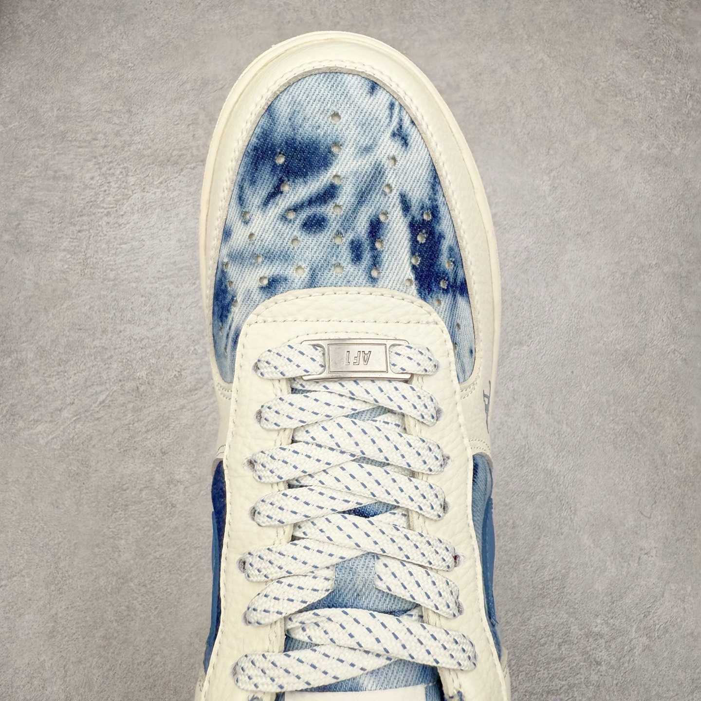 图片[4]-NK Air Force 1´07 Low 空军一号低帮百搭休闲运动板鞋 LW9279-019 柔软、弹性十足的缓震性能和出色的中底设计 横跨复古与现代的外型结合 造就出风靡全球 三十多年的Force 1 直到今天还深受青睐 实拍调校N版已经零色差零失真 百分百还原实物色彩所见即所得 不存在货不对板色差等低级问题 选购参考实物拍摄 不混卖不参货 只用心做好货严格选品 承诺混一赔十 尺码：36 36.5 37.5 38 38.5 39 40 40.5 41 42 42.5 43 44 44.5 45-选品中心