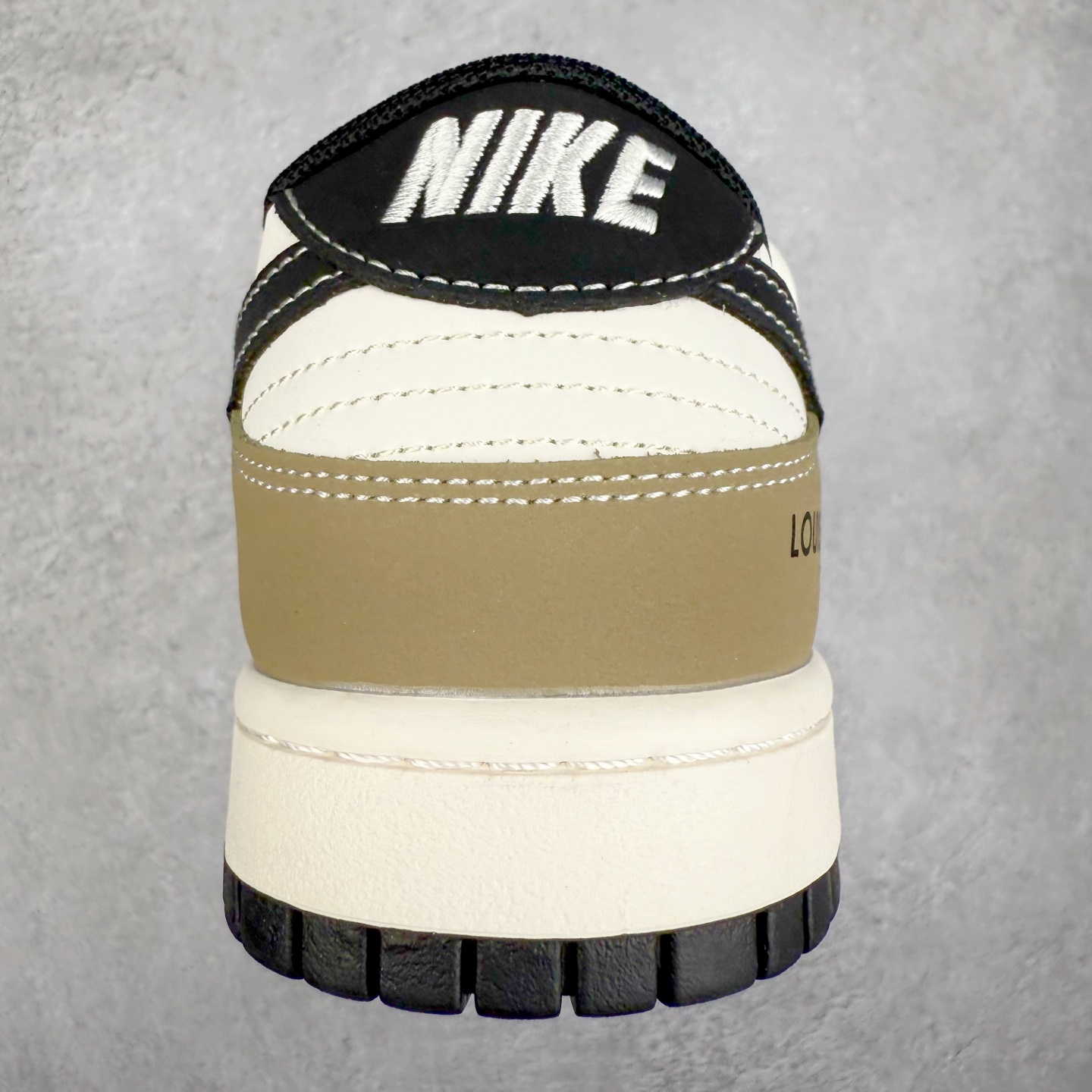 图片[8]-NK Dunk Low 定制配色 YX5066-371 大厂出品 极力推荐 原装头层材料 独家版型蒸餾加工帶來的是更好的视觉和脚感体验大厂纯原品质出货 清洁度 电绣工艺 皮料切割干净无任何毛边 细节完美 实拍调校N版已经零色差零失真 百分百还原实物色彩所见即所得 不存在货不对板色差等低级问题 选购参考实物拍摄 不混卖不参货 只用心做好货严格选品 承诺混一赔十 尺码：36 36.5 37.5 38 38.5 39 40 40.5 41 42 42.5 43 44 44.5 45-选品中心