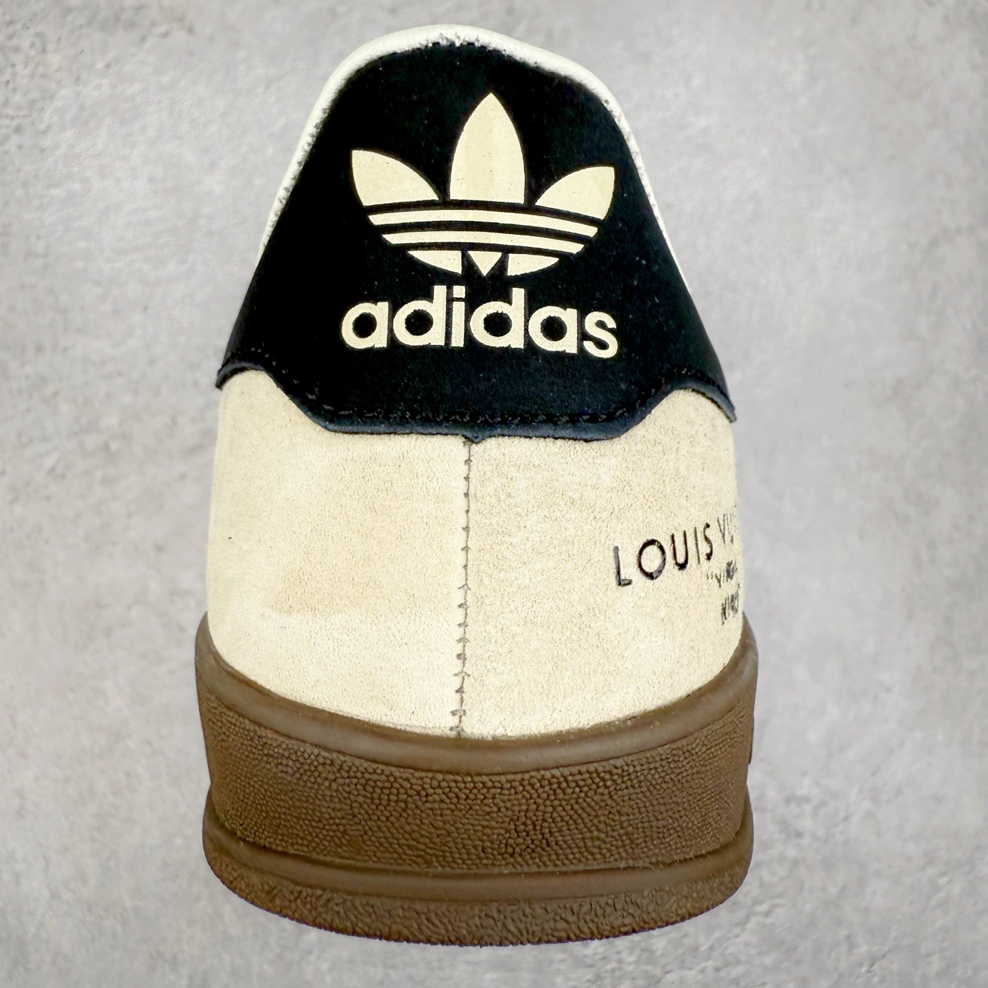 图片[8]-＃C2 AD Gazelle Indoor Trainers 羚羊内训系列低帮复古百搭休闲运动德训风板鞋 DD6601 90年代经典的复刻版！自60年代以足球训练鞋面世以来,Gazelle就以其经典设计席卷全球。1991年版本的复刻,再造经典Gazelle。采用皮革打造,搭配浊色细节,让这款经典更加简约。尺码：36 36⅔ 37⅓ 38 38⅔ 39⅓ 40 40⅔ 41⅓ 42 42⅔ 43⅓ 44⅓ 44⅔ 45-选品中心