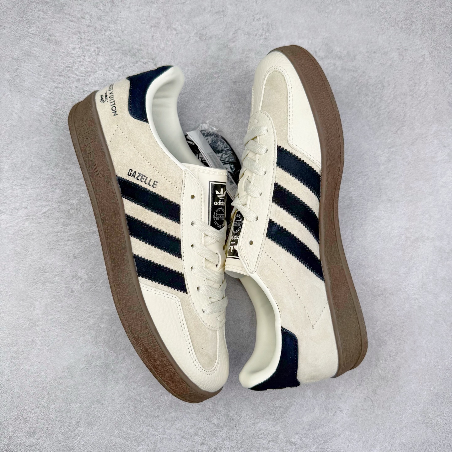 图片[3]-＃C2 AD Gazelle Indoor Trainers 羚羊内训系列低帮复古百搭休闲运动德训风板鞋 DD6601 90年代经典的复刻版！自60年代以足球训练鞋面世以来,Gazelle就以其经典设计席卷全球。1991年版本的复刻,再造经典Gazelle。采用皮革打造,搭配浊色细节,让这款经典更加简约。尺码：36 36⅔ 37⅓ 38 38⅔ 39⅓ 40 40⅔ 41⅓ 42 42⅔ 43⅓ 44⅓ 44⅔ 45-选品中心