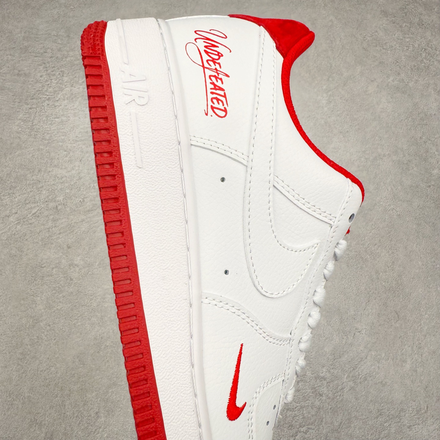 图片[6]-NK Air Force 1´07 Low 空军一号低帮百搭休闲运动板鞋 ZH0316-103 柔软、弹性十足的缓震性能和出色的中底设计 横跨复古与现代的外型结合 造就出风靡全球 三十多年的Force 1 直到今天还深受青睐 实拍调校N版已经零色差零失真 百分百还原实物色彩所见即所得 不存在货不对板色差等低级问题 选购参考实物拍摄 不混卖不参货 只用心做好货严格选品 承诺混一赔十 尺码：36 36.5 37.5 38 38.5 39 40 40.5 41 42 42.5 43 44 44.5 45-选品中心