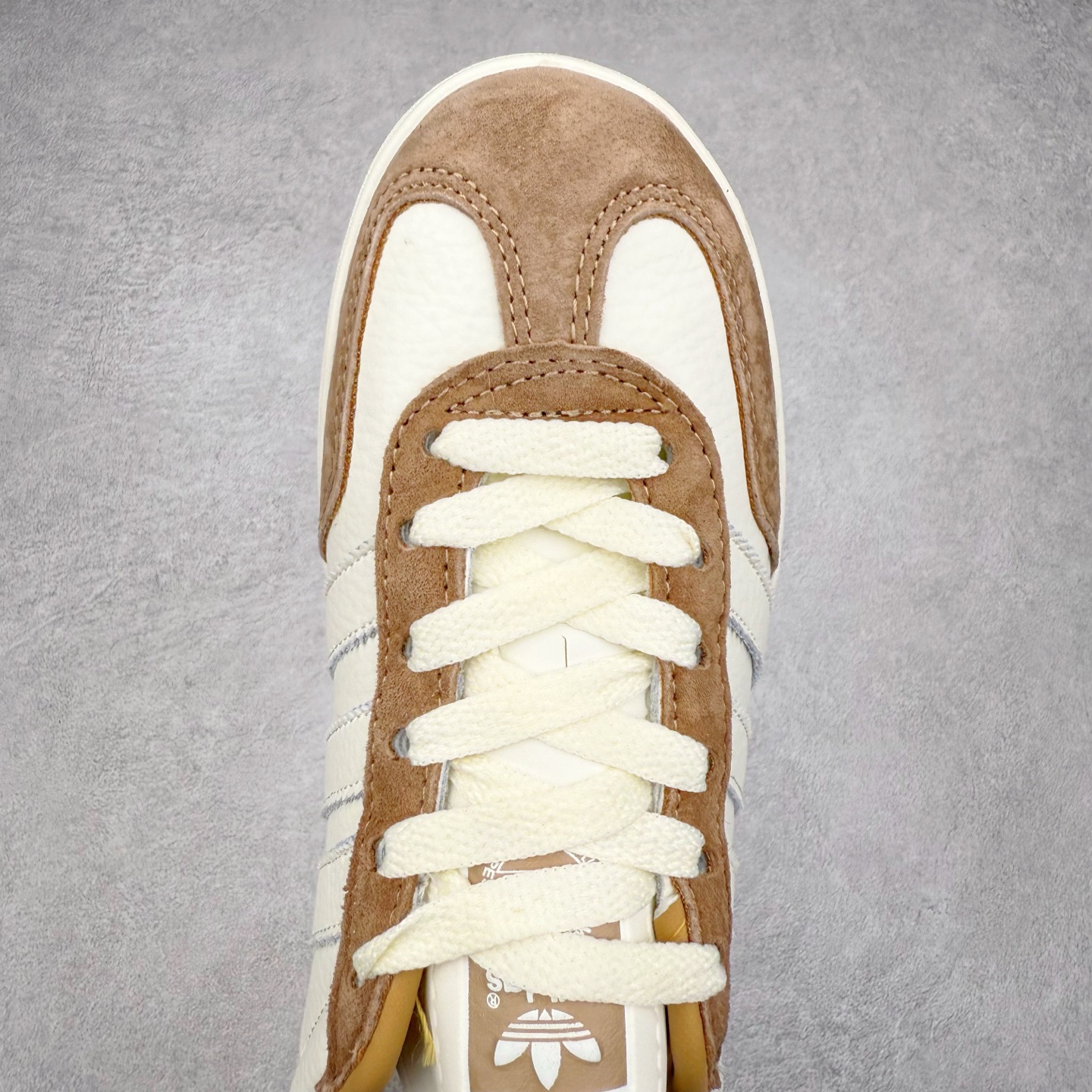 图片[4]-＃C2 AD Gazelle Indoor Trainers 羚羊内训系列低帮复古百搭休闲运动德训风板鞋 DD6606 90年代经典的复刻版！自60年代以足球训练鞋面世以来,Gazelle就以其经典设计席卷全球。1991年版本的复刻,再造经典Gazelle。采用皮革打造,搭配浊色细节,让这款经典更加简约。尺码：36 36⅔ 37⅓ 38 38⅔ 39⅓ 40 40⅔ 41⅓ 42 42⅔ 43⅓ 44⅓ 44⅔ 45-选品中心