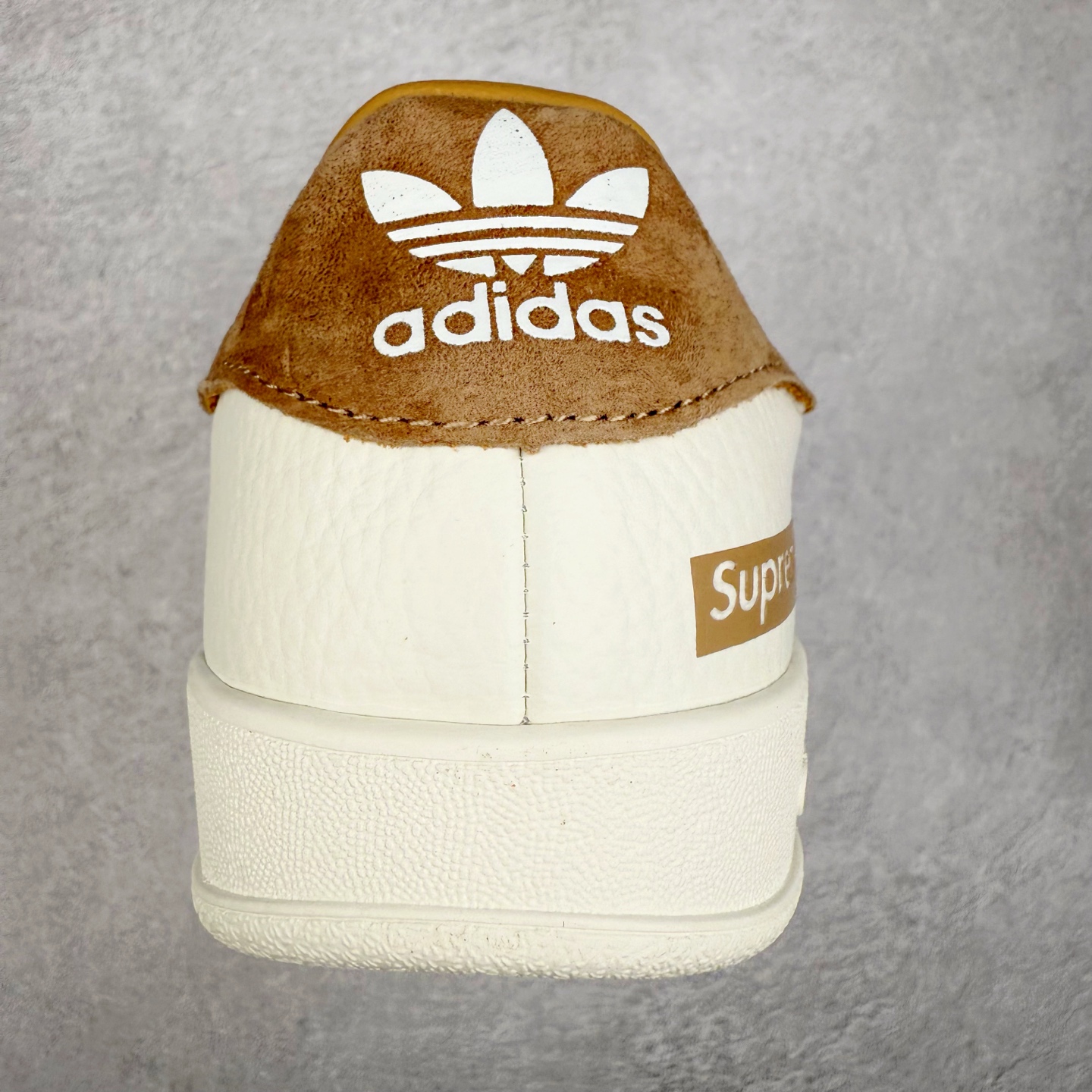 图片[8]-＃C2 AD Gazelle Indoor Trainers 羚羊内训系列低帮复古百搭休闲运动德训风板鞋 DD6606 90年代经典的复刻版！自60年代以足球训练鞋面世以来,Gazelle就以其经典设计席卷全球。1991年版本的复刻,再造经典Gazelle。采用皮革打造,搭配浊色细节,让这款经典更加简约。尺码：36 36⅔ 37⅓ 38 38⅔ 39⅓ 40 40⅔ 41⅓ 42 42⅔ 43⅓ 44⅓ 44⅔ 45-选品中心