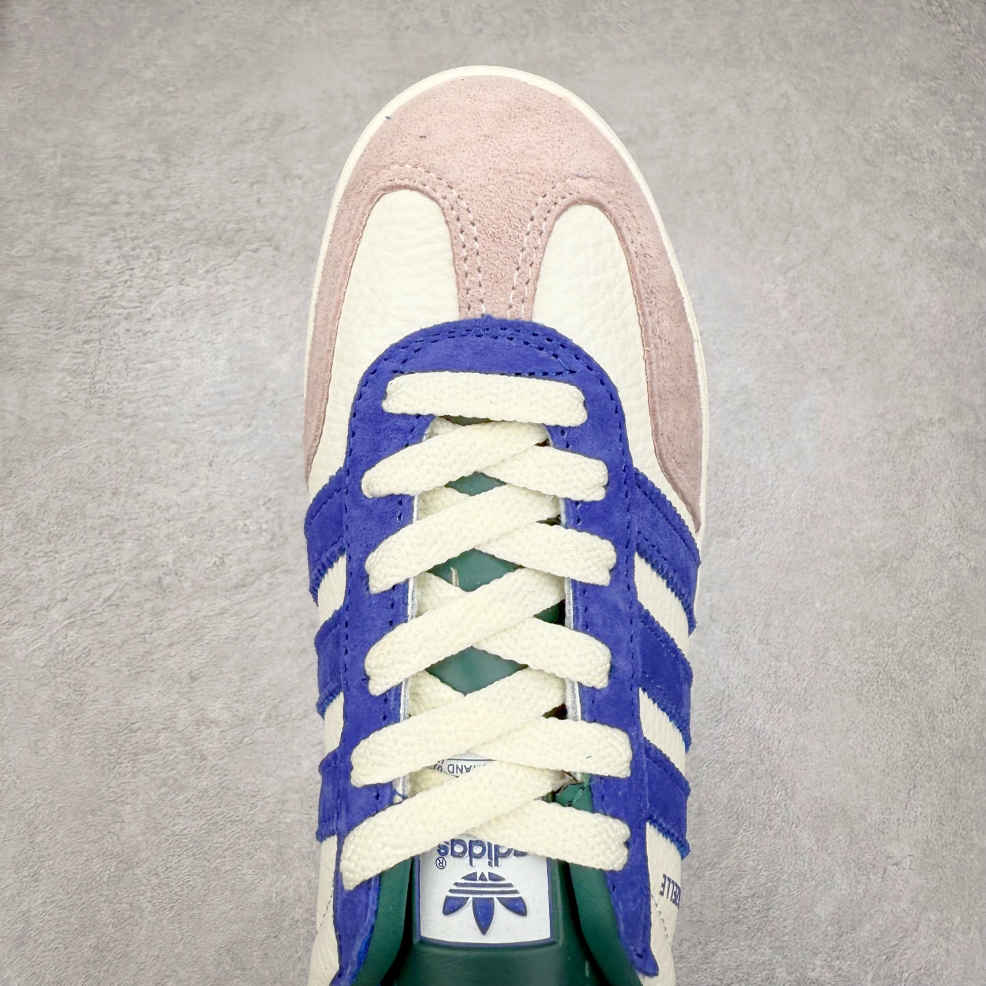 图片[4]-＃C2 AD Gazelle Indoor Trainers 羚羊内训系列低帮复古百搭休闲运动德训风板鞋 DD6601 90年代经典的复刻版！自60年代以足球训练鞋面世以来,Gazelle就以其经典设计席卷全球。1991年版本的复刻,再造经典Gazelle。采用皮革打造,搭配浊色细节,让这款经典更加简约。尺码：36 36⅔ 37⅓ 38 38⅔ 39⅓ 40 40⅔ 41⅓ 42 42⅔ 43⅓ 44⅓ 44⅔ 45-选品中心