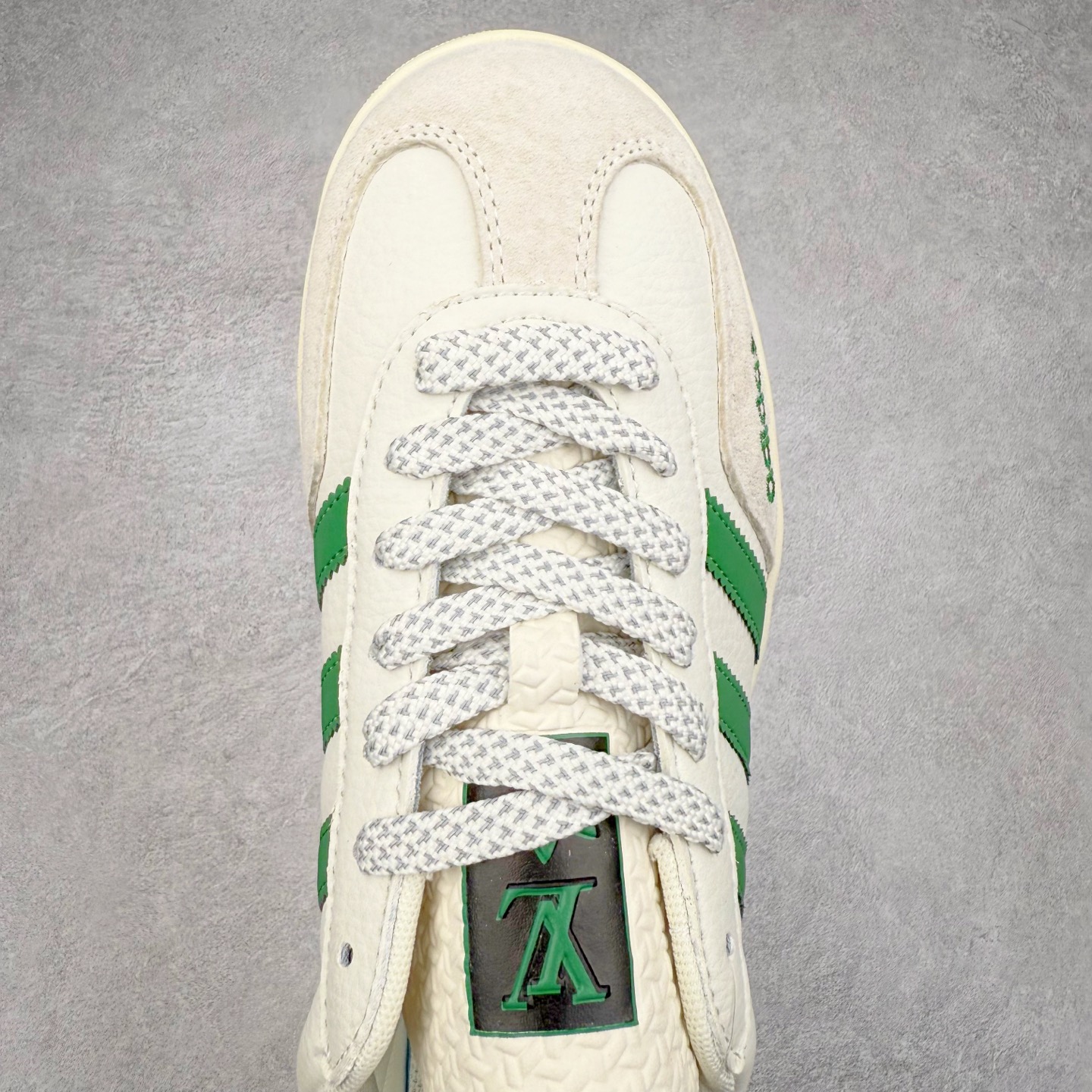 图片[4]-＃C2 AD Gazelle Indoor Trainers 羚羊内训系列低帮复古百搭休闲运动德训风板鞋 DD6606 90年代经典的复刻版！自60年代以足球训练鞋面世以来,Gazelle就以其经典设计席卷全球。1991年版本的复刻,再造经典Gazelle。采用皮革打造,搭配浊色细节,让这款经典更加简约。尺码：36 36⅔ 37⅓ 38 38⅔ 39⅓ 40 40⅔ 41⅓ 42 42⅔ 43⅓ 44⅓ 44⅔ 45-选品中心