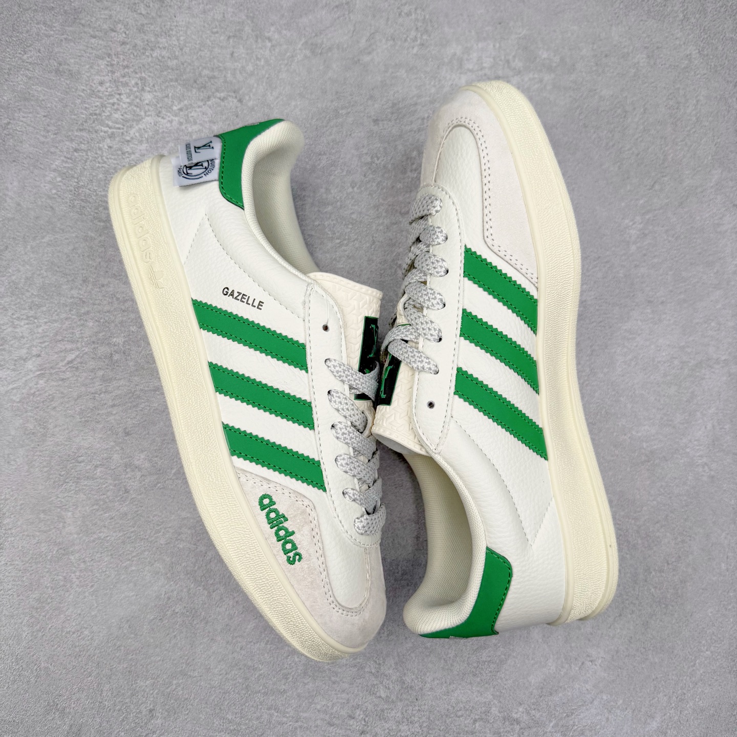 图片[3]-＃C2 AD Gazelle Indoor Trainers 羚羊内训系列低帮复古百搭休闲运动德训风板鞋 DD6606 90年代经典的复刻版！自60年代以足球训练鞋面世以来,Gazelle就以其经典设计席卷全球。1991年版本的复刻,再造经典Gazelle。采用皮革打造,搭配浊色细节,让这款经典更加简约。尺码：36 36⅔ 37⅓ 38 38⅔ 39⅓ 40 40⅔ 41⅓ 42 42⅔ 43⅓ 44⅓ 44⅔ 45-选品中心