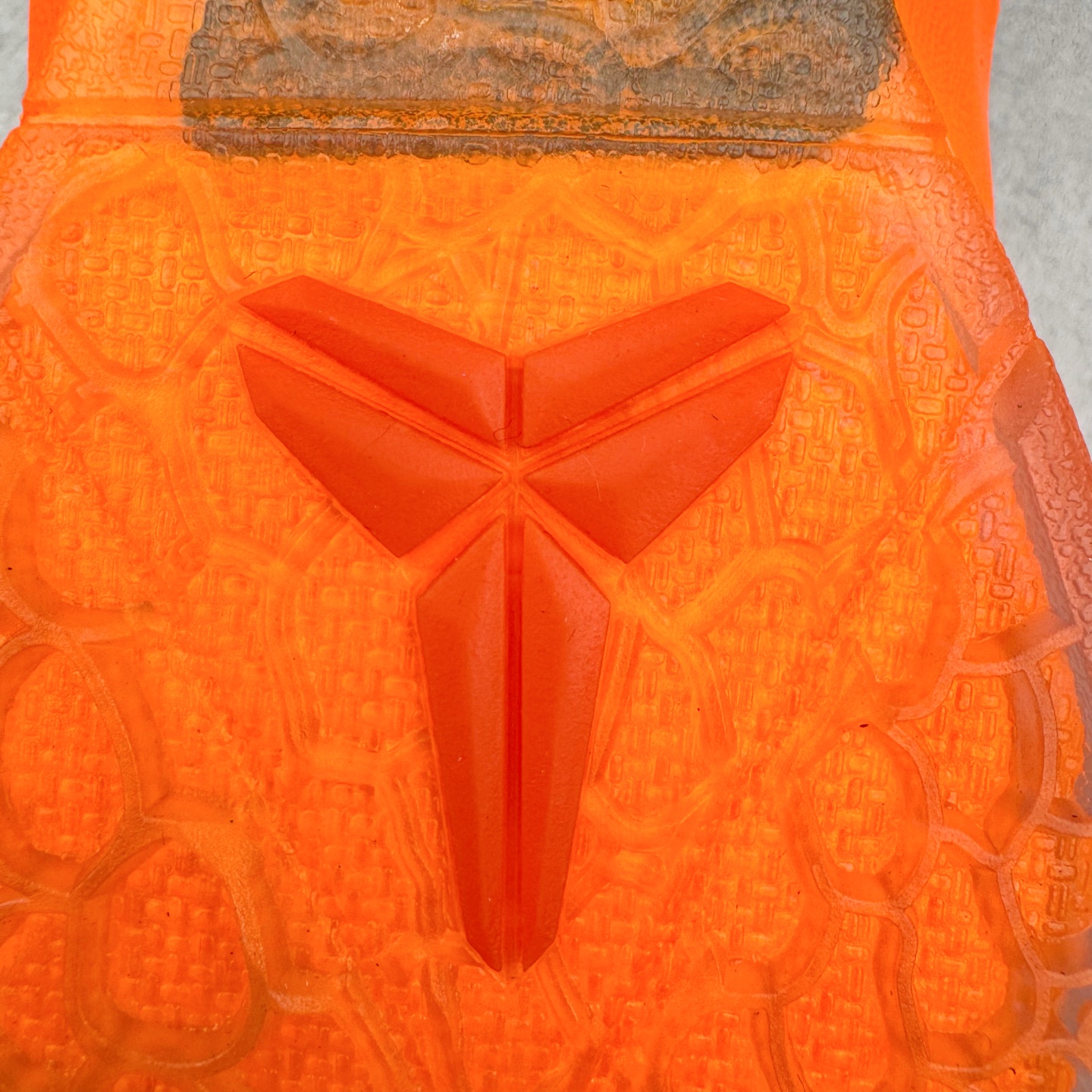 图片[23]-＃灭世海外版 NK Zoom Kobe 6 Protro 科比六代 橙银色 IH1871-800 纯原海外版气垫品质吊打各路纯原 气压➕耐久双重保障 前掌ZOOM TURBO➕后掌马蹄Zoom 后掌澎湃脚感无出其右 全套冲刀改版 鞋型还原度95% 宽脚选手必入货品 鞋头2.5mm上翘空间 不挤脚 完美释放脚趾活动空间 正码正拍 脚型适配性 市场最强没有之一 鞋面工艺全新升级 100%对标正品 原厂聚氨酯蛇鳞 珠光密度同步正品 Swoosh喷漆工艺 还原度接近100% 全新后跟TPU模具 正确S型弧度 区分市场纯原（市场纯原采用公版模具 后跟TPU几乎无弧度）国产天花板橡胶配方 抓地力爆炸 海外口碑炸裂 鞋舌LOGO正确内嵌压印 原厂碳板 正确原盒 厚积薄发 王者归来 拒绝杀猪 拒绝套路 灭世纯原海外版科比系列 致力打造实战第一标杆 尺码：39-47.5 全新模具 正码正拍-选品中心