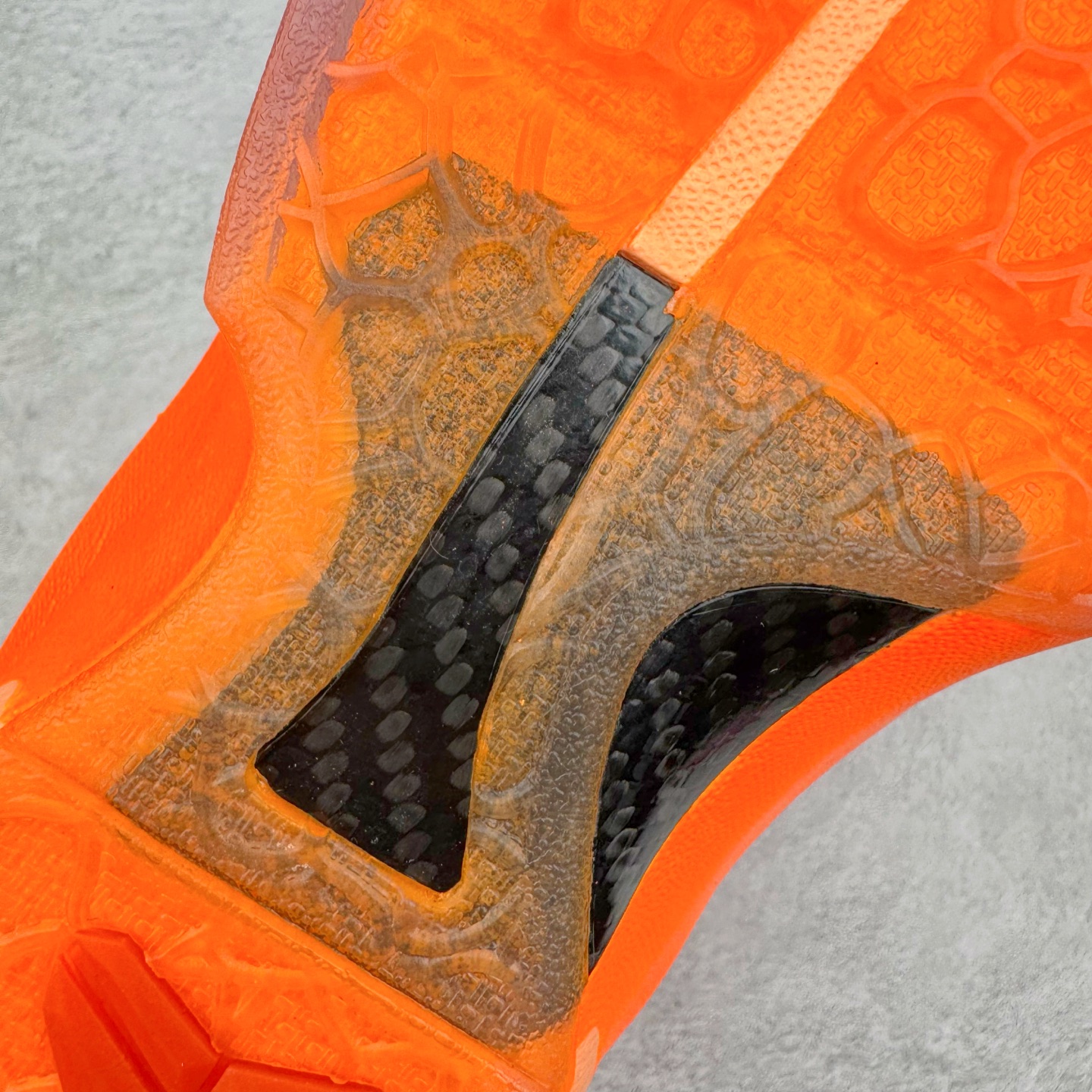 图片[22]-＃灭世海外版 NK Zoom Kobe 6 Protro 科比六代 橙银色 IH1871-800 纯原海外版气垫品质吊打各路纯原 气压➕耐久双重保障 前掌ZOOM TURBO➕后掌马蹄Zoom 后掌澎湃脚感无出其右 全套冲刀改版 鞋型还原度95% 宽脚选手必入货品 鞋头2.5mm上翘空间 不挤脚 完美释放脚趾活动空间 正码正拍 脚型适配性 市场最强没有之一 鞋面工艺全新升级 100%对标正品 原厂聚氨酯蛇鳞 珠光密度同步正品 Swoosh喷漆工艺 还原度接近100% 全新后跟TPU模具 正确S型弧度 区分市场纯原（市场纯原采用公版模具 后跟TPU几乎无弧度）国产天花板橡胶配方 抓地力爆炸 海外口碑炸裂 鞋舌LOGO正确内嵌压印 原厂碳板 正确原盒 厚积薄发 王者归来 拒绝杀猪 拒绝套路 灭世纯原海外版科比系列 致力打造实战第一标杆 尺码：39-47.5 全新模具 正码正拍-选品中心