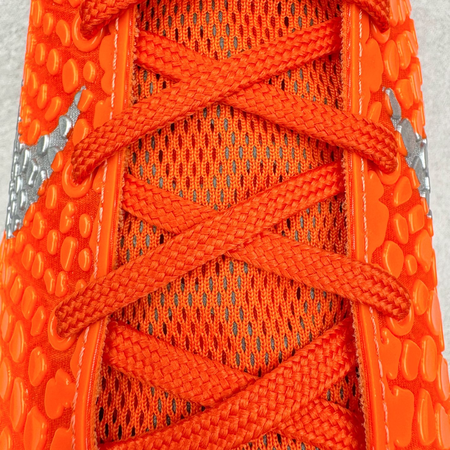 图片[16]-＃灭世海外版 NK Zoom Kobe 6 Protro 科比六代 橙银色 IH1871-800 纯原海外版气垫品质吊打各路纯原 气压➕耐久双重保障 前掌ZOOM TURBO➕后掌马蹄Zoom 后掌澎湃脚感无出其右 全套冲刀改版 鞋型还原度95% 宽脚选手必入货品 鞋头2.5mm上翘空间 不挤脚 完美释放脚趾活动空间 正码正拍 脚型适配性 市场最强没有之一 鞋面工艺全新升级 100%对标正品 原厂聚氨酯蛇鳞 珠光密度同步正品 Swoosh喷漆工艺 还原度接近100% 全新后跟TPU模具 正确S型弧度 区分市场纯原（市场纯原采用公版模具 后跟TPU几乎无弧度）国产天花板橡胶配方 抓地力爆炸 海外口碑炸裂 鞋舌LOGO正确内嵌压印 原厂碳板 正确原盒 厚积薄发 王者归来 拒绝杀猪 拒绝套路 灭世纯原海外版科比系列 致力打造实战第一标杆 尺码：39-47.5 全新模具 正码正拍-选品中心