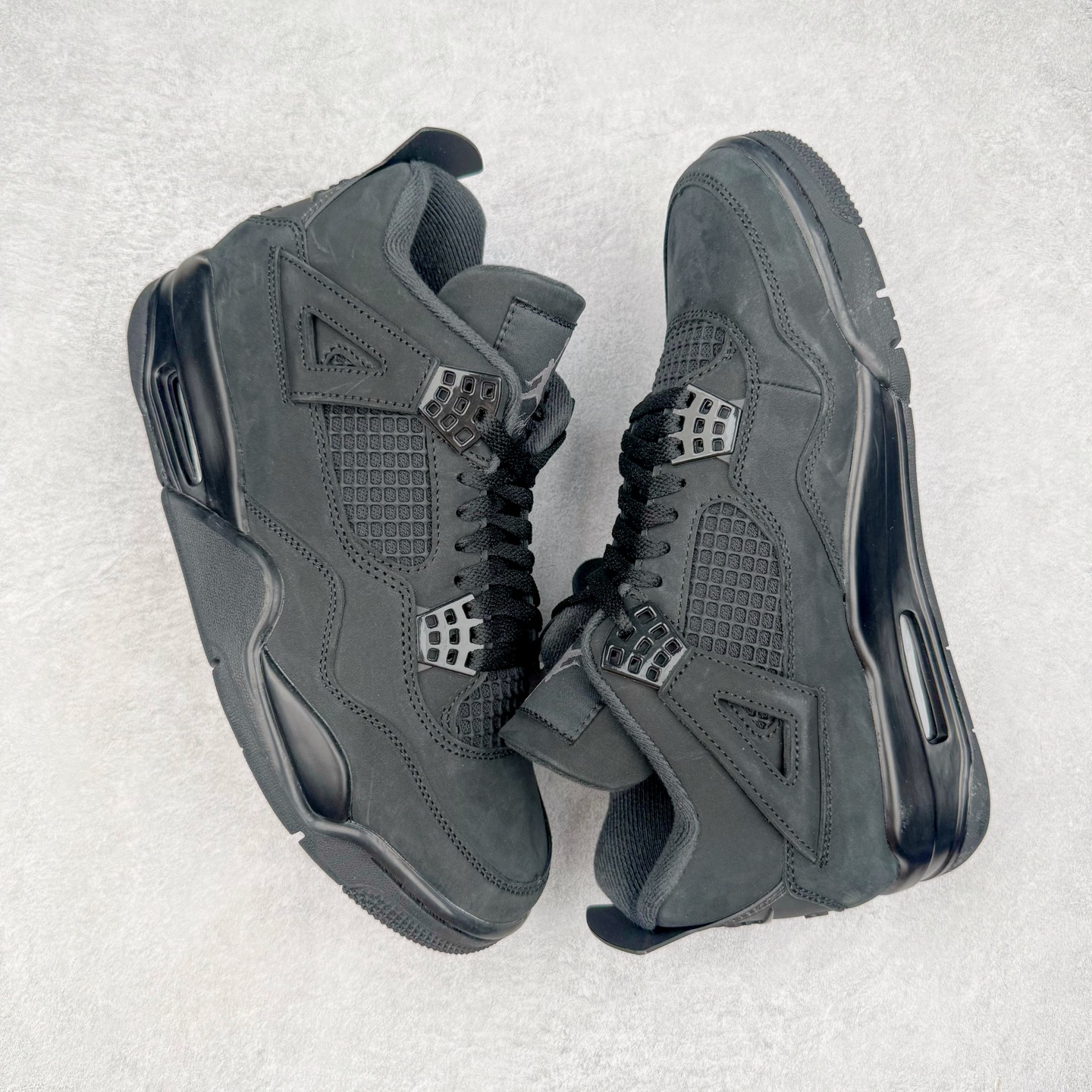 图片[3]-＃K版纯原 Air Jordan AJ4 Retro 新黑猫 2025 FV5029-010 全新升级改良 原鞋原楦原纸板同源开发 完美呈现乔4的版型 内侧正确双色网格 还原细节 原厂皮料 正确气垫颜色 正确网格工艺 正确拉帮工艺 全鞋原装材料制作 原档案原模具打造 支持全方位与正品对比 尺码：36 36.5 37.5 38 38.5 39 40 40.5 41 42 42.5 43 44 44.5 45 46 47.5-选品中心