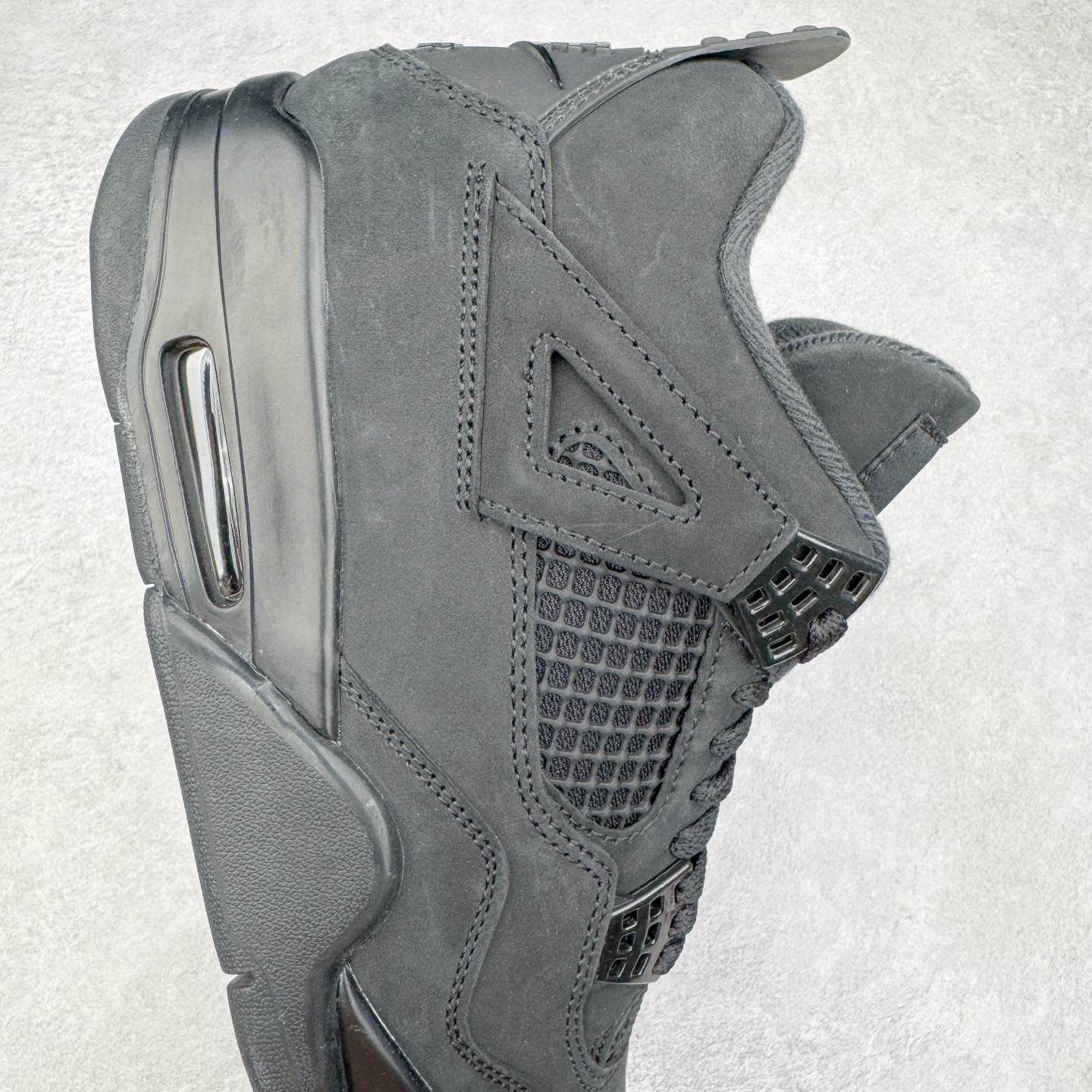 图片[6]-＃K版纯原 Air Jordan AJ4 Retro 新黑猫 2025 FV5029-010 全新升级改良 原鞋原楦原纸板同源开发 完美呈现乔4的版型 内侧正确双色网格 还原细节 原厂皮料 正确气垫颜色 正确网格工艺 正确拉帮工艺 全鞋原装材料制作 原档案原模具打造 支持全方位与正品对比 尺码：36 36.5 37.5 38 38.5 39 40 40.5 41 42 42.5 43 44 44.5 45 46 47.5-选品中心