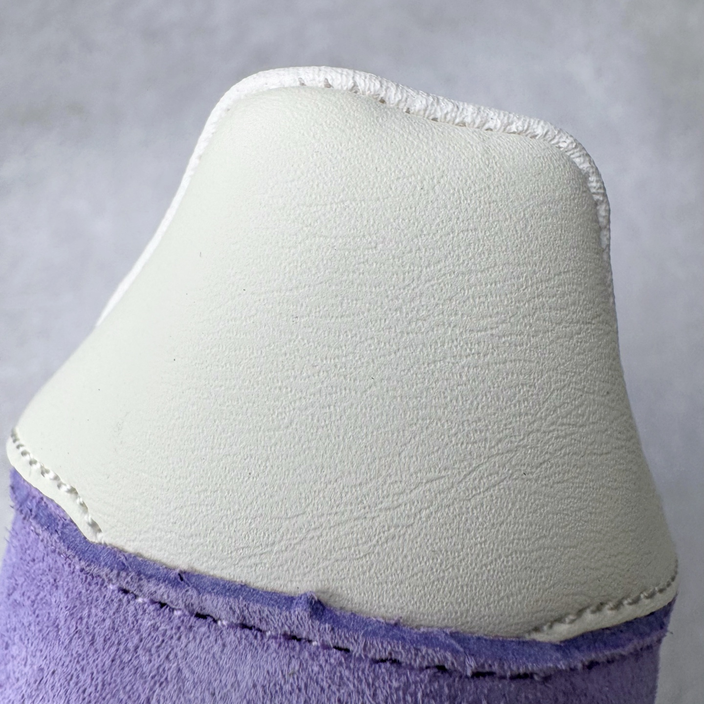 图片[15]-＃C版纯原 AD Originals Handball SPZL 手球运动员系列百搭休闲运动板鞋 KI5935 这款来自阿迪达斯的这款HANDBALL SPZL前身是一双手球运动鞋，这一次拿来复刻，所以鞋面的主要色彩选用了黑色， 鞋面外侧除了Spezial字母之外还有三叶草标志。Handball SPZL作为复古手球训练鞋与作为室内足球鞋的Samba有着异曲同工之处，但是质感更为出众的鞋身以及丰富的配色选择比起Samba来讲可以说是更胜一筹了！尺码：36 36⅔ 37⅓ 38 38⅔ 39⅓ 40 40⅔ 41⅓ 42 42⅔ 43⅓ 44 45-选品中心