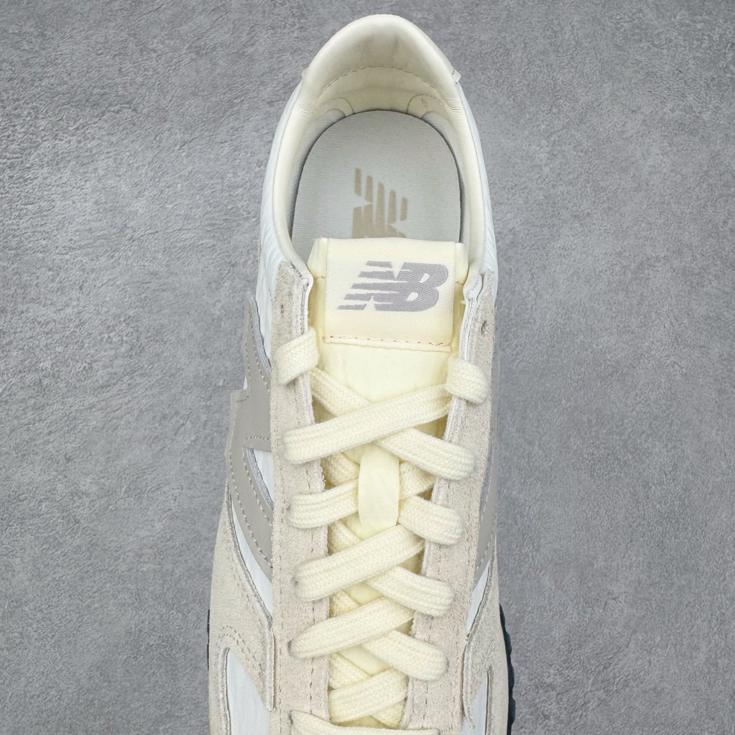 图片[5]-＃总裁 New Balance U471AJ NB新百伦织物牛剖层革春夏薄底鞋防滑耐磨平衡轻便低帮生活休闲鞋 原档数据独立私模大底 唯一正确三层组合大底 特高弹切片加持 百分百还原原鞋脚感 NB市场最强产物 防伪原标全套原楦原纸板原厂数据开发 全鞋电脑针车加持 原厂网布 原装进口头层翻毛皮料正确绒感卡色 正确中底拉帮中底网布细节 匠心打造 耗时两个月开发完成 工艺极其复杂难度可想而知 高端零售专供产物 尺码：36 37 37.5 38 38.5 39.5 40 40.5 41.5 42 42.5 43 44 44.5 45 45.5 46.5 47-选品中心