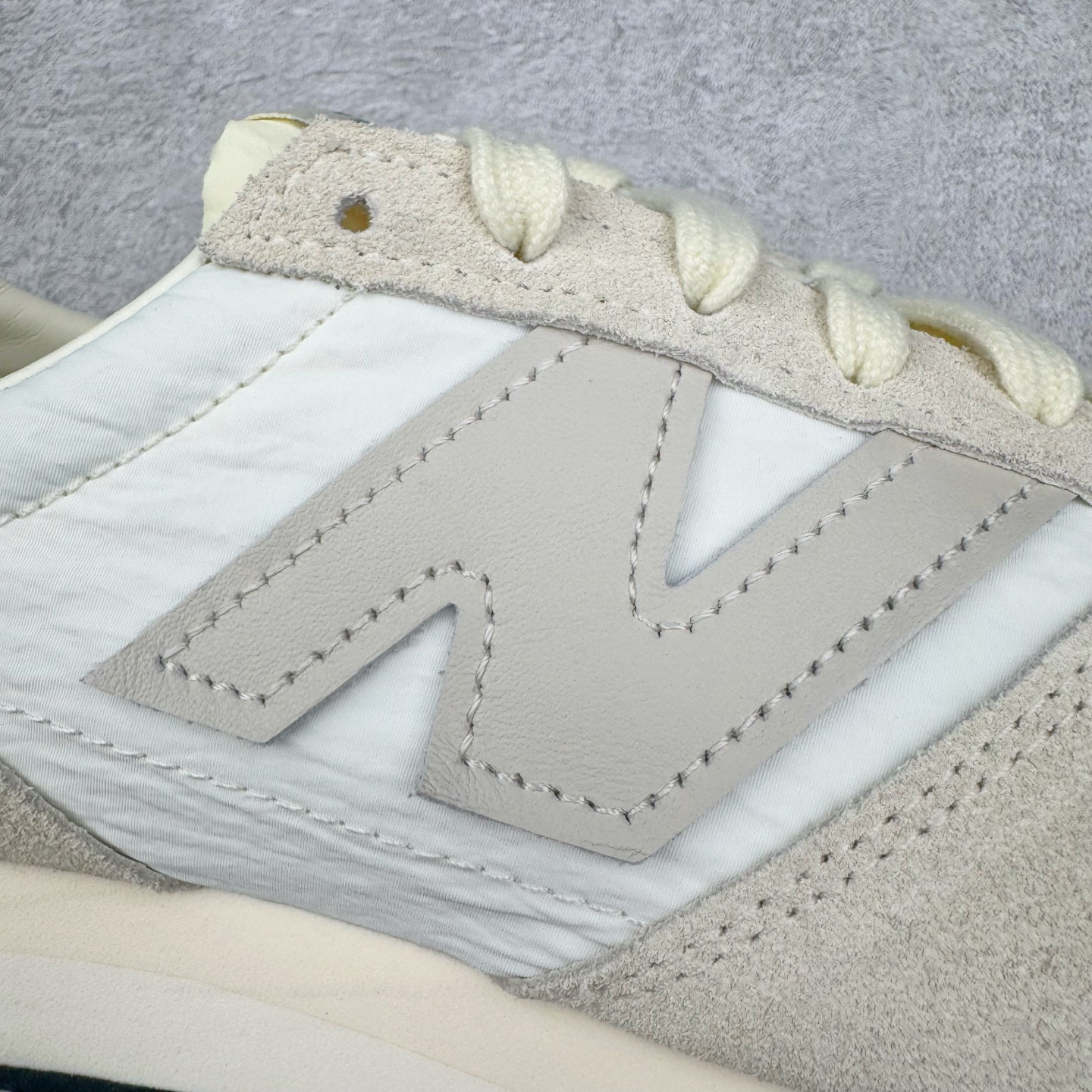 图片[17]-＃总裁 New Balance U471AJ NB新百伦织物牛剖层革春夏薄底鞋防滑耐磨平衡轻便低帮生活休闲鞋 原档数据独立私模大底 唯一正确三层组合大底 特高弹切片加持 百分百还原原鞋脚感 NB市场最强产物 防伪原标全套原楦原纸板原厂数据开发 全鞋电脑针车加持 原厂网布 原装进口头层翻毛皮料正确绒感卡色 正确中底拉帮中底网布细节 匠心打造 耗时两个月开发完成 工艺极其复杂难度可想而知 高端零售专供产物 尺码：36 37 37.5 38 38.5 39.5 40 40.5 41.5 42 42.5 43 44 44.5 45 45.5 46.5 47-选品中心