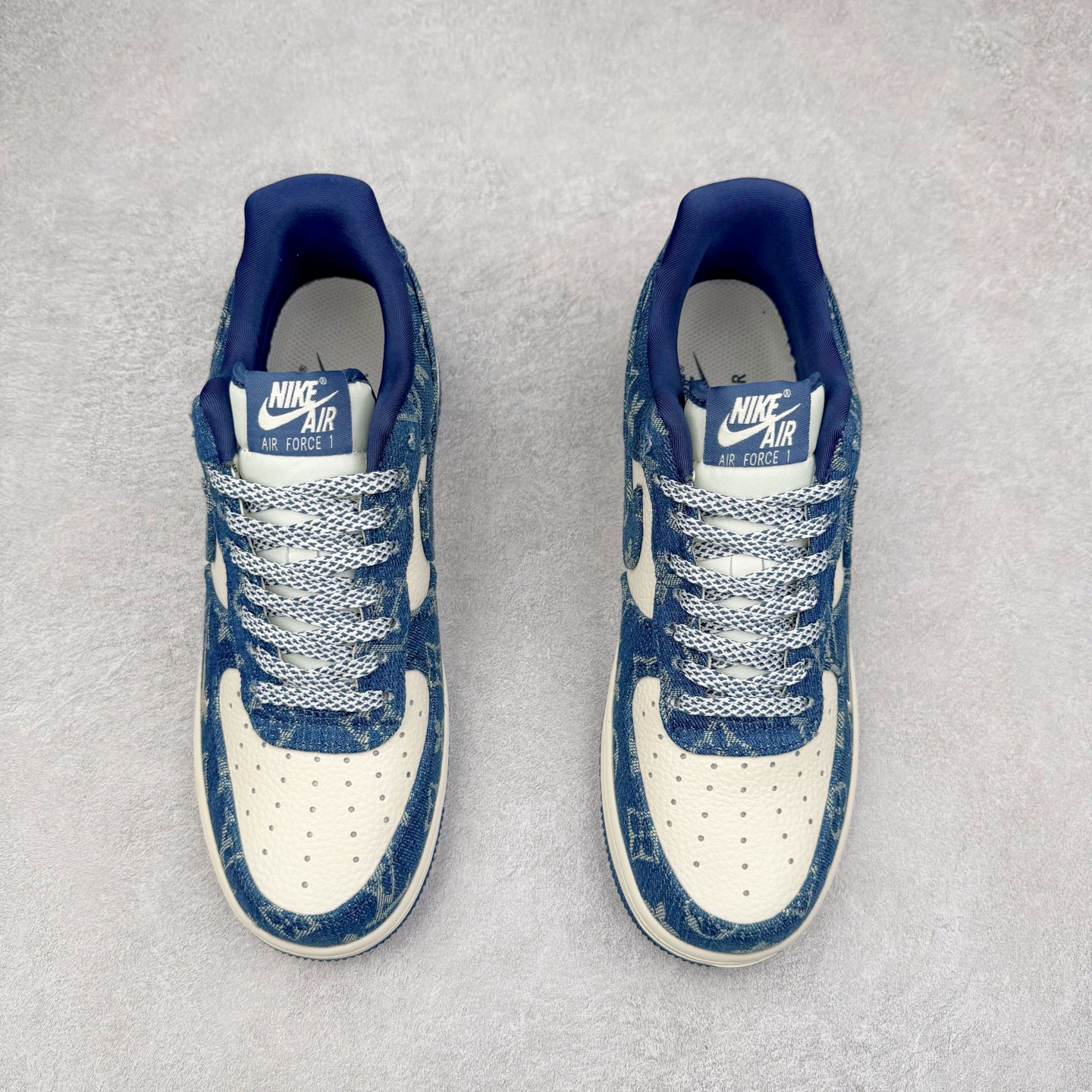 图片[2]-NK Air Force 1´07 Low 空军一号低帮百搭休闲运动板鞋 ZD1988-001 柔软、弹性十足的缓震性能和出色的中底设计 横跨复古与现代的外型结合 造就出风靡全球 三十多年的Force 1 直到今天还深受青睐 实拍调校N版已经零色差零失真 百分百还原实物色彩所见即所得 不存在货不对板色差等低级问题 选购参考实物拍摄 不混卖不参货 只用心做好货严格选品 承诺混一赔十 尺码：36 36.5 37.5 38 38.5 39 40 40.5 41 42 42.5 43 44 44.5 45-选品中心