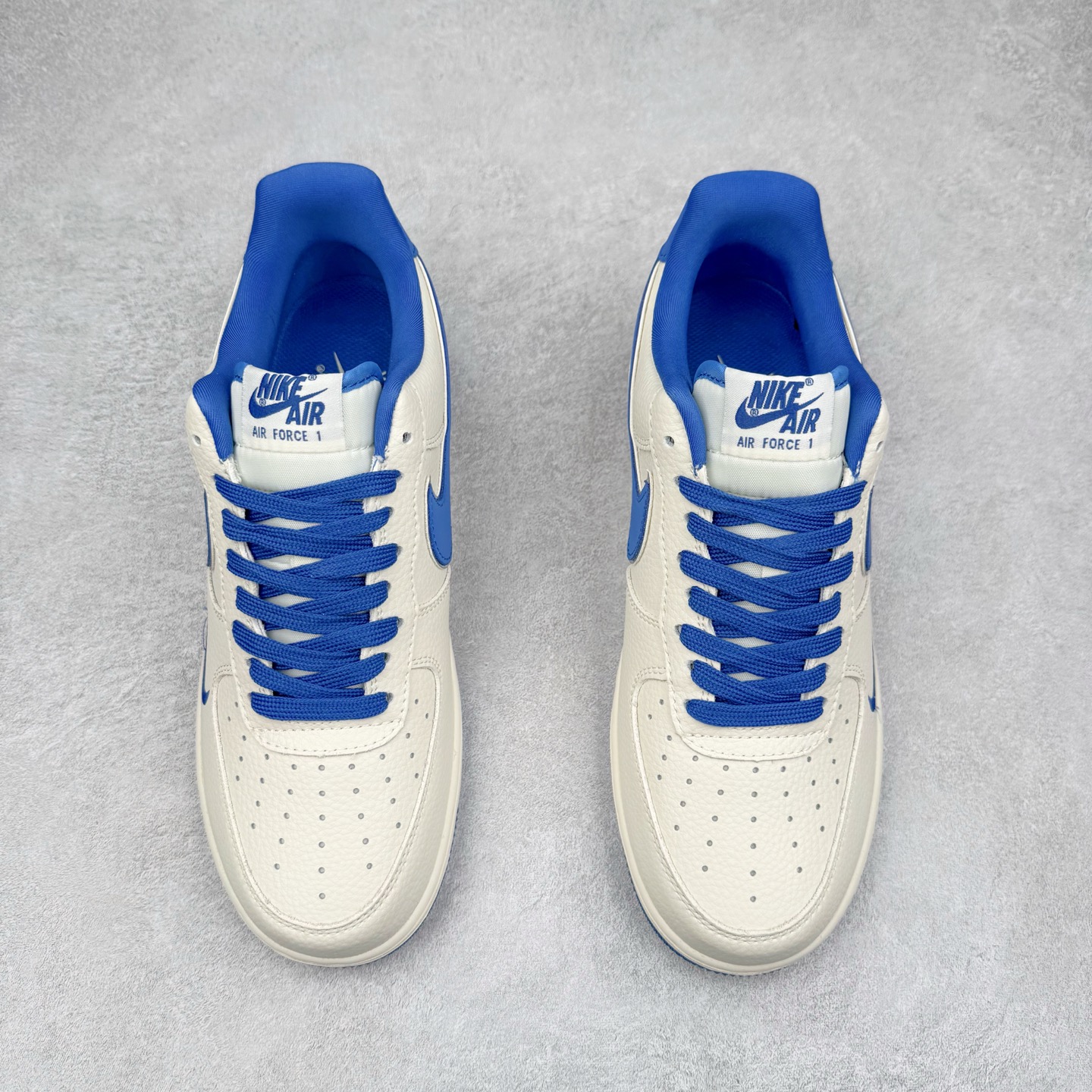 图片[2]-NK Air Force 1´07 Low 空军一号低帮百搭休闲运动板鞋 DF0188-071 柔软、弹性十足的缓震性能和出色的中底设计 横跨复古与现代的外型结合 造就出风靡全球 三十多年的Force 1 直到今天还深受青睐 实拍调校N版已经零色差零失真 百分百还原实物色彩所见即所得 不存在货不对板色差等低级问题 选购参考实物拍摄 不混卖不参货 只用心做好货严格选品 承诺混一赔十 尺码：36 36.5 37.5 38 38.5 39 40 40.5 41 42 42.5 43 44 44.5 45-选品中心