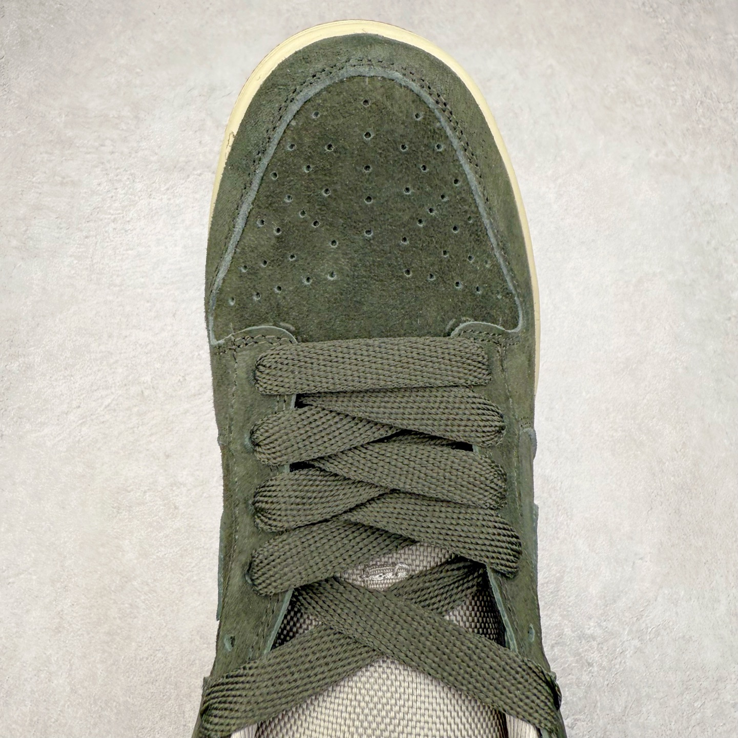图片[4]-NK SB Dunk Low HJ0367-301 性价比王者 极限压缩利润空间 超乎所想的高性价比 用料绝不含糊 原盒原配 正确耐磨橡胶大底 超高清洁度 全鞋零毛边皮料切割 全套原楦原模倾力打造完美版型 尺码：36 36.5 37.5 38 38.5 39 40 40.5 41 42 42.5 43 44 44.5 45 46 47.5-选品中心