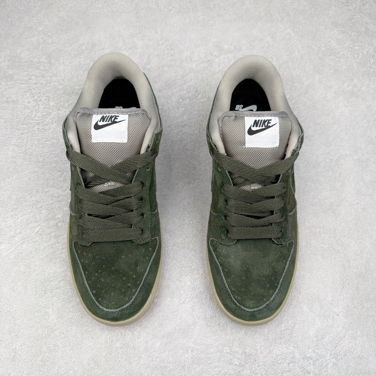 图片[2]-NK SB Dunk Low HJ0367-301 性价比王者 极限压缩利润空间 超乎所想的高性价比 用料绝不含糊 原盒原配 正确耐磨橡胶大底 超高清洁度 全鞋零毛边皮料切割 全套原楦原模倾力打造完美版型 尺码：36 36.5 37.5 38 38.5 39 40 40.5 41 42 42.5 43 44 44.5 45 46 47.5-选品中心