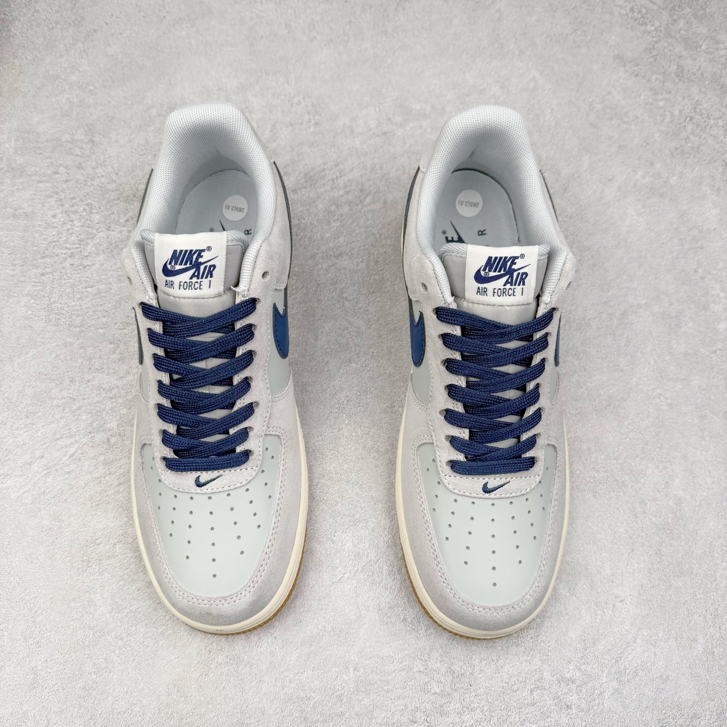 图片[2]-NK Air Force 1´07 Low 空军一号低帮百搭休闲运动板鞋 IB6388-003 柔软、弹性十足的缓震性能和出色的中底设计 横跨复古与现代的外型结合 造就出风靡全球 三十多年的Force 1 直到今天还深受青睐 实拍调校N版已经零色差零失真 百分百还原实物色彩所见即所得 不存在货不对板色差等低级问题 选购参考实物拍摄 不混卖不参货 只用心做好货严格选品 承诺混一赔十 尺码：36 36.5 37.5 38 38.5 39 40 40.5 41 42 42.5 43 44 44.5 45-选品中心