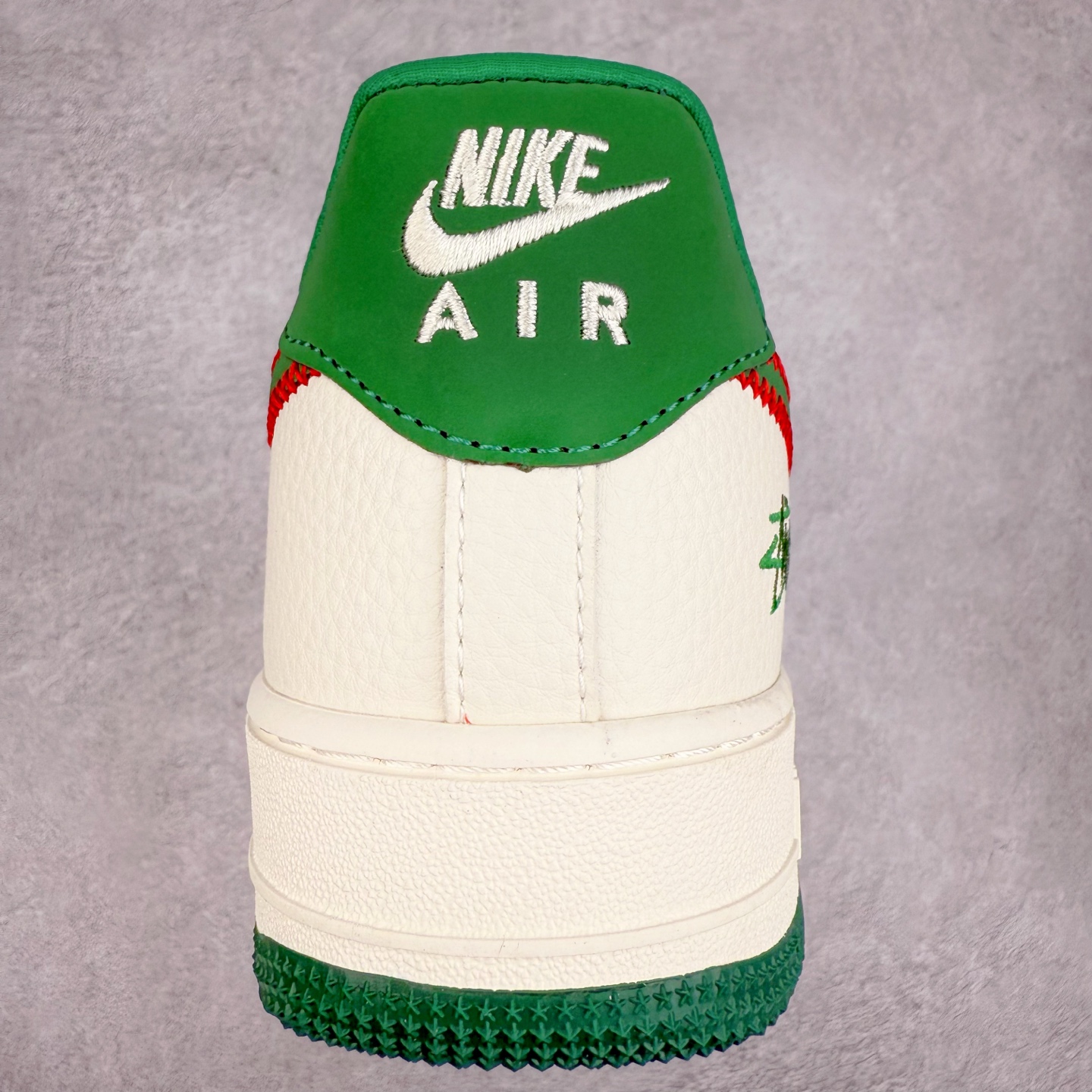 图片[8]-NK Air Force 1´07 Low 空军一号低帮百搭休闲运动板鞋 KJ1688-002 柔软、弹性十足的缓震性能和出色的中底设计 横跨复古与现代的外型结合 造就出风靡全球 三十多年的Force 1 直到今天还深受青睐 实拍调校N版已经零色差零失真 百分百还原实物色彩所见即所得 不存在货不对板色差等低级问题 选购参考实物拍摄 不混卖不参货 只用心做好货严格选品 承诺混一赔十 尺码：36 36.5 37.5 38 38.5 39 40 40.5 41 42 42.5 43 44 44.5 45-选品中心