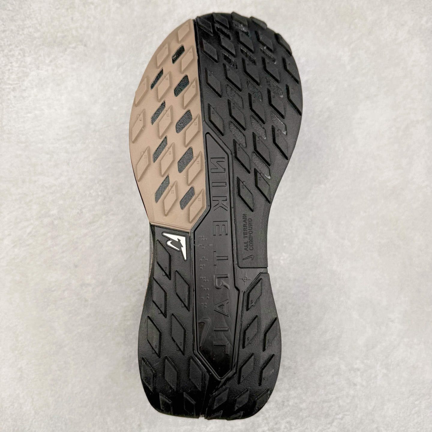 图片[9]-＃福利特价 NK JUNIPER TRAIL ATC Next Nature 越野跑步鞋 登月兼顾迅疾外观和稳固脚感 后跟覆面和中足动态支撑巧妙融合 缔造稳定顺畅的迈步体验 尺码：36 36.5 37.5 38 38.5 39 40 40.5 41 42 42.5 43 44 44.5 45-选品中心