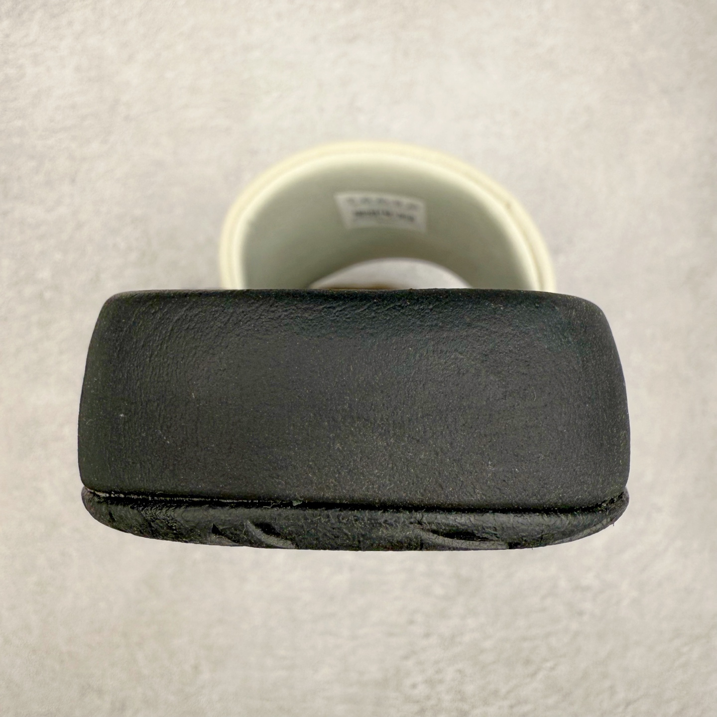 图片[8]-＃GX Lululemon RestfeelTM 露露乐檬休闲运动拖鞋 让运动后的双脚得到更好的休憩 伴你轻松开启精彩行程面料＋特点 为双脚在运动间隙创造休憩时刻 贴合和触感RestfeelTM 拖鞋尺码标准 可满足大多数人的鞋码需求 双密度中底缓冲设计 提供更佳支撑和舒适感受 产品特点一片式鞋面贴合脚背 让双脚体验舒适触感 中底采用柔软型和稳固双密度泡沫层 平衡舒适度和支撑表现 外底橡胶打造足跟至足尖的牵引力 稳定抓地 不易滑动功能＋版型 开启双足休憩时刻：双密度中底缓冲设计 提供更佳支撑和舒适感受 简约不简单：一片式鞋面搭配泡沫衬里 贴合脚感一触倾心 出色 更多一点 外底橡胶打造足跟至足尖的牵引力 稳定抓地 不易滑动！尺码：35.5 36.5 38 39 40.5 42 43 44 45.5 47 48-选品中心