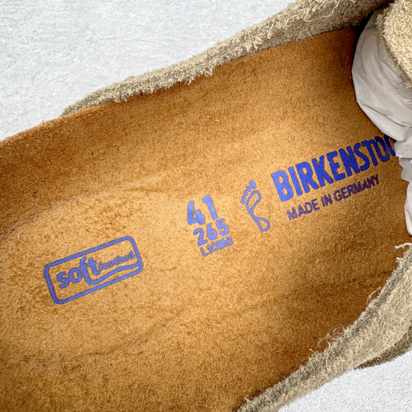 图片[10]-＃GD广顶 Birkenstock Boston VL 勃肯绒面金属针扣软木底包头拖鞋 牛皮绒面革质地柔软 搭配可调节鞋扣提升穿着舒适度 人体工学设计分散脚部压力 保护脚踝 软木乳胶鞋床具有一定的收缩性 长时间穿着后能贴合脚型 EVA鞋底回弹性和抗张性力高 具有良好的防震、缓冲性 四季皆宜 柔软的鞋床采用额外的泡沫缓冲层 提供额外的舒适感和全天支撑 全网独家首发 源于德国的严谨工艺 牛巴戎面 中层松木 EVA 三层组合大底 优质牛皮面料五金扣 出口订单 尺码：35-45-选品中心