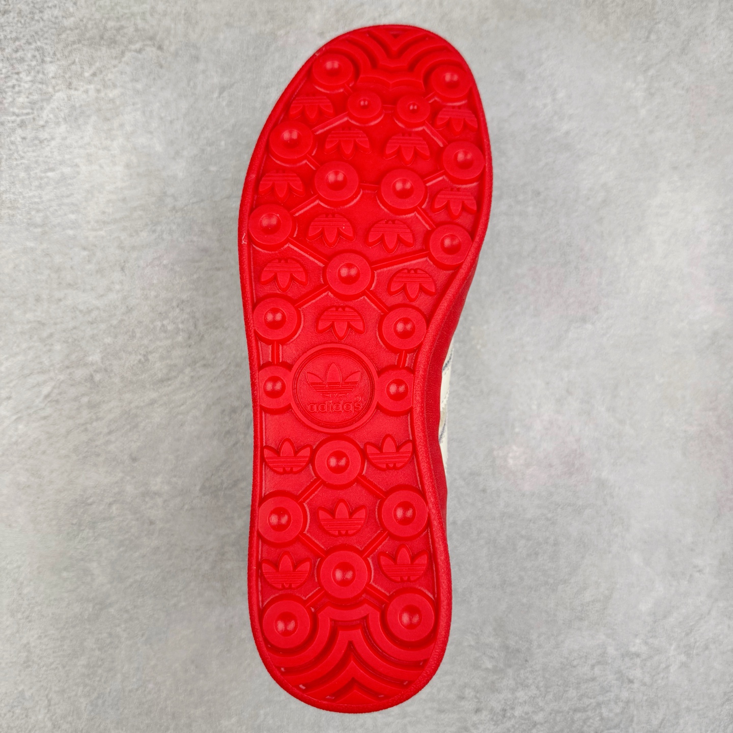 图片[9]-＃C2 AD Gazelle Indoor Trainers 羚羊内训系列低帮复古百搭休闲运动德训风板鞋 DD6610 90年代经典的复刻版！自60年代以足球训练鞋面世以来,Gazelle就以其经典设计席卷全球。1991年版本的复刻,再造经典Gazelle。采用皮革打造,搭配浊色细节,让这款经典更加简约。尺码：36 36⅔ 37⅓ 38 38⅔ 39⅓ 40 40⅔ 41⅓ 42 42⅔ 43⅓ 44⅓ 44⅔ 45-选品中心