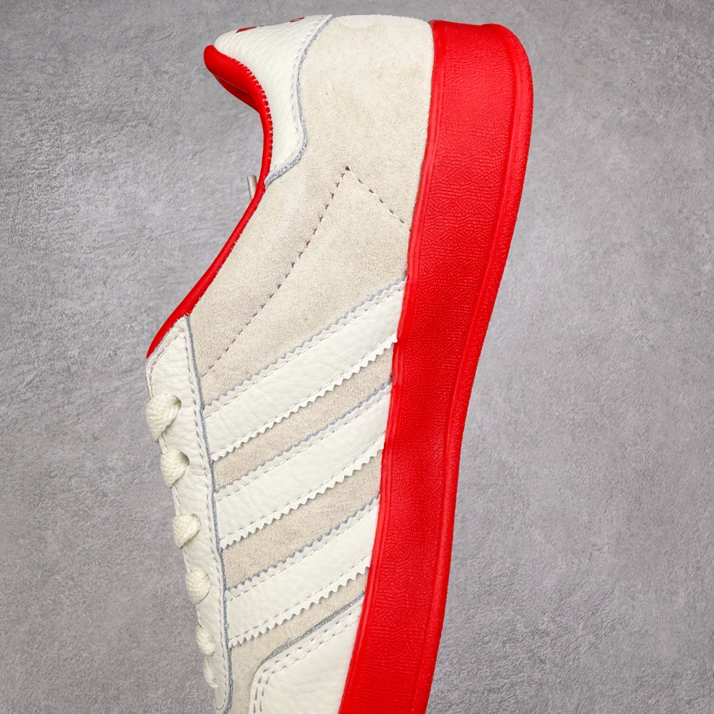 图片[7]-＃C2 AD Gazelle Indoor Trainers 羚羊内训系列低帮复古百搭休闲运动德训风板鞋 DD6610 90年代经典的复刻版！自60年代以足球训练鞋面世以来,Gazelle就以其经典设计席卷全球。1991年版本的复刻,再造经典Gazelle。采用皮革打造,搭配浊色细节,让这款经典更加简约。尺码：36 36⅔ 37⅓ 38 38⅔ 39⅓ 40 40⅔ 41⅓ 42 42⅔ 43⅓ 44⅓ 44⅔ 45-选品中心